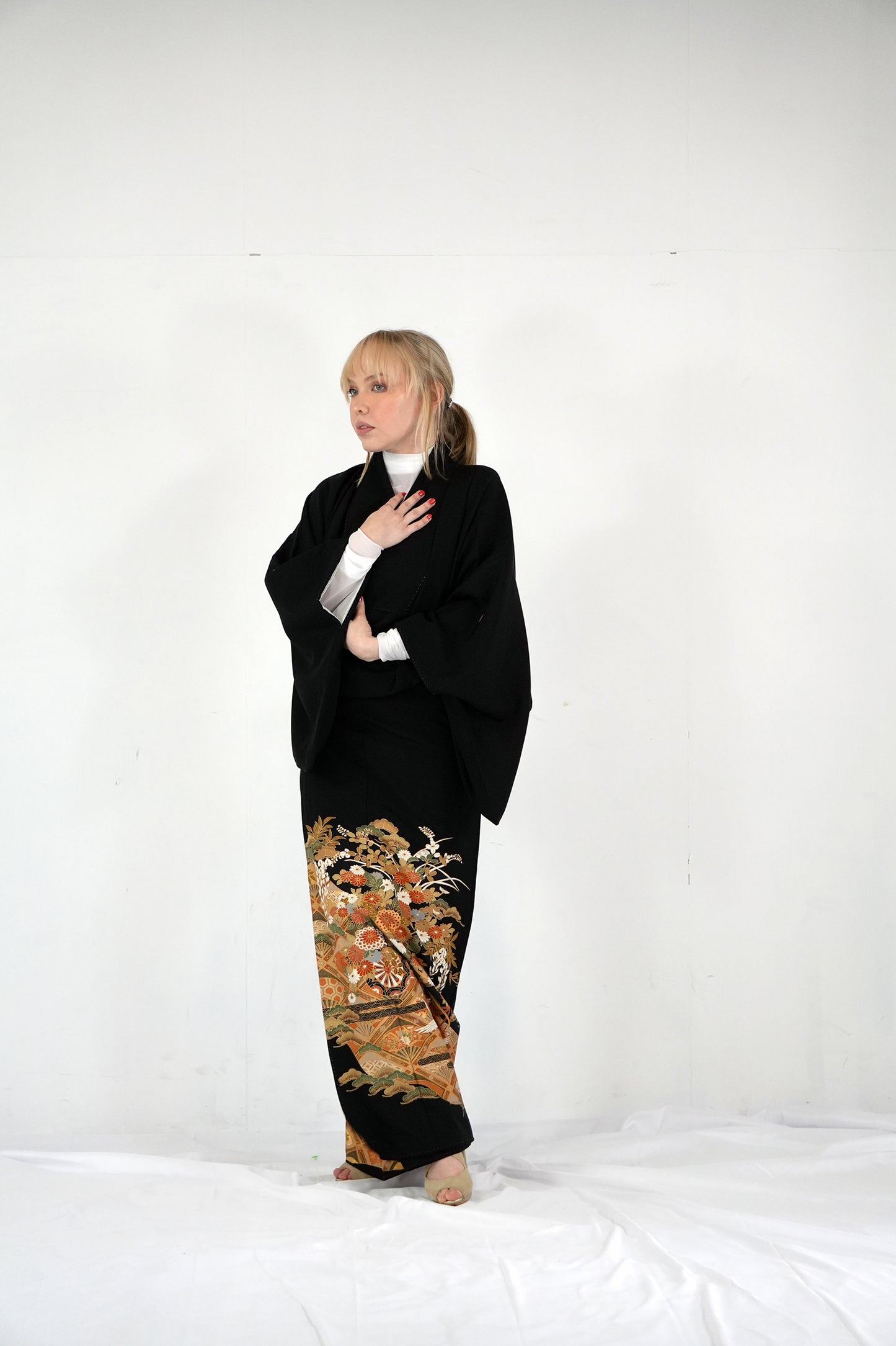 Redefining the Vintage Kurotomesode Collection "KTS002"