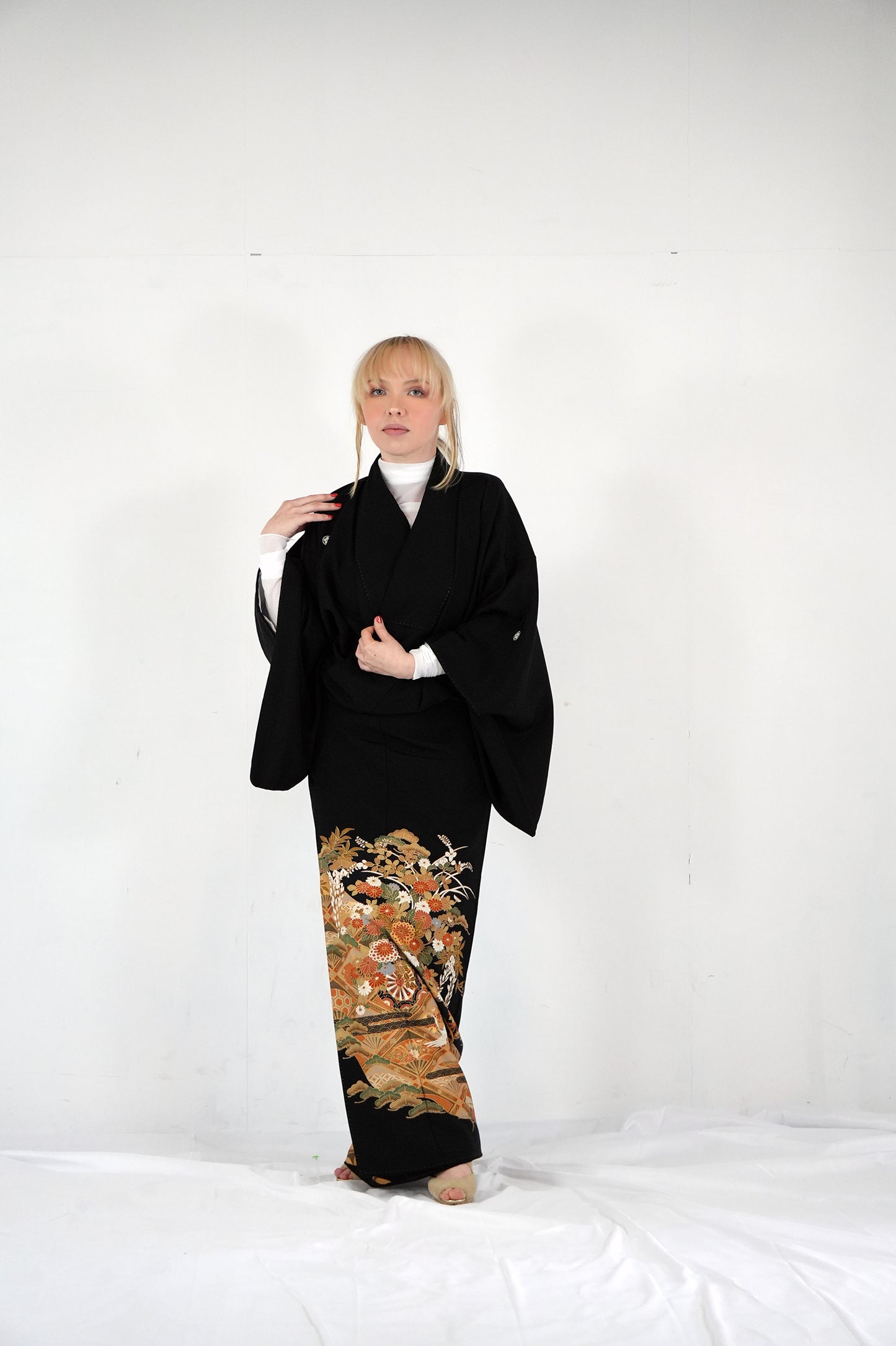 Redefining the Vintage Kurotomesode Collection "KTS002"