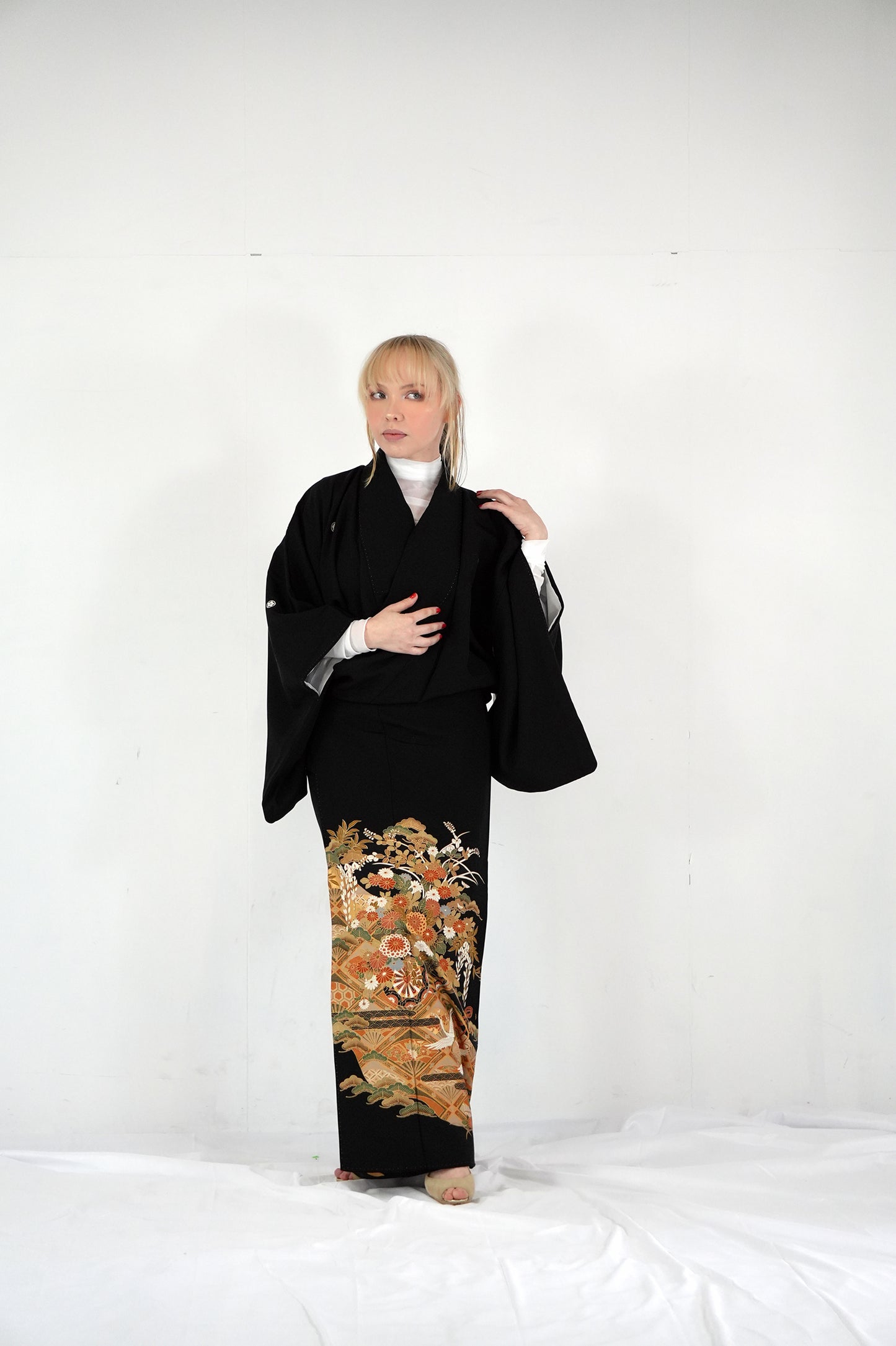 Redefining the Vintage Kurotomesode Collection "KTS002"