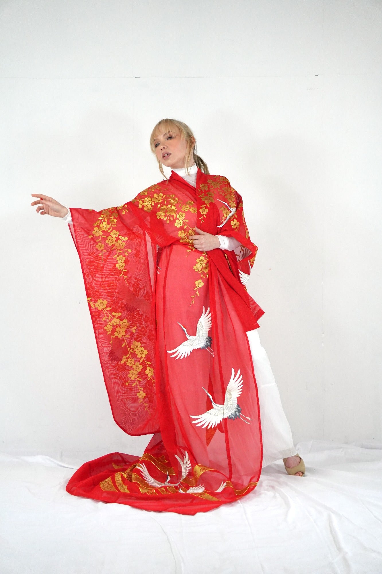 VINTAGE UCHIKAKE "Rare Sheer Elegance – Sha Uchikake"