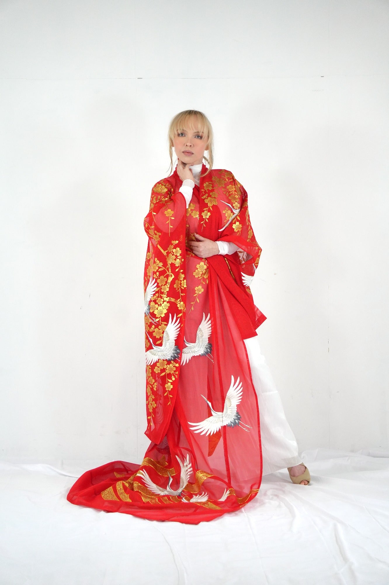 VINTAGE UCHIKAKE "Rare Sheer Elegance – Sha Uchikake"