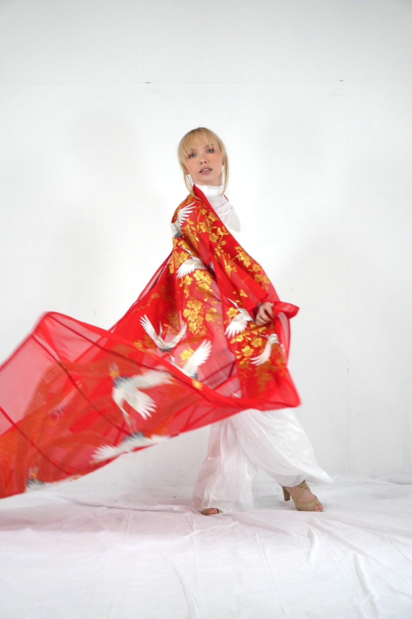 VINTAGE UCHIKAKE "Rare Sheer Elegance – Sha Uchikake"