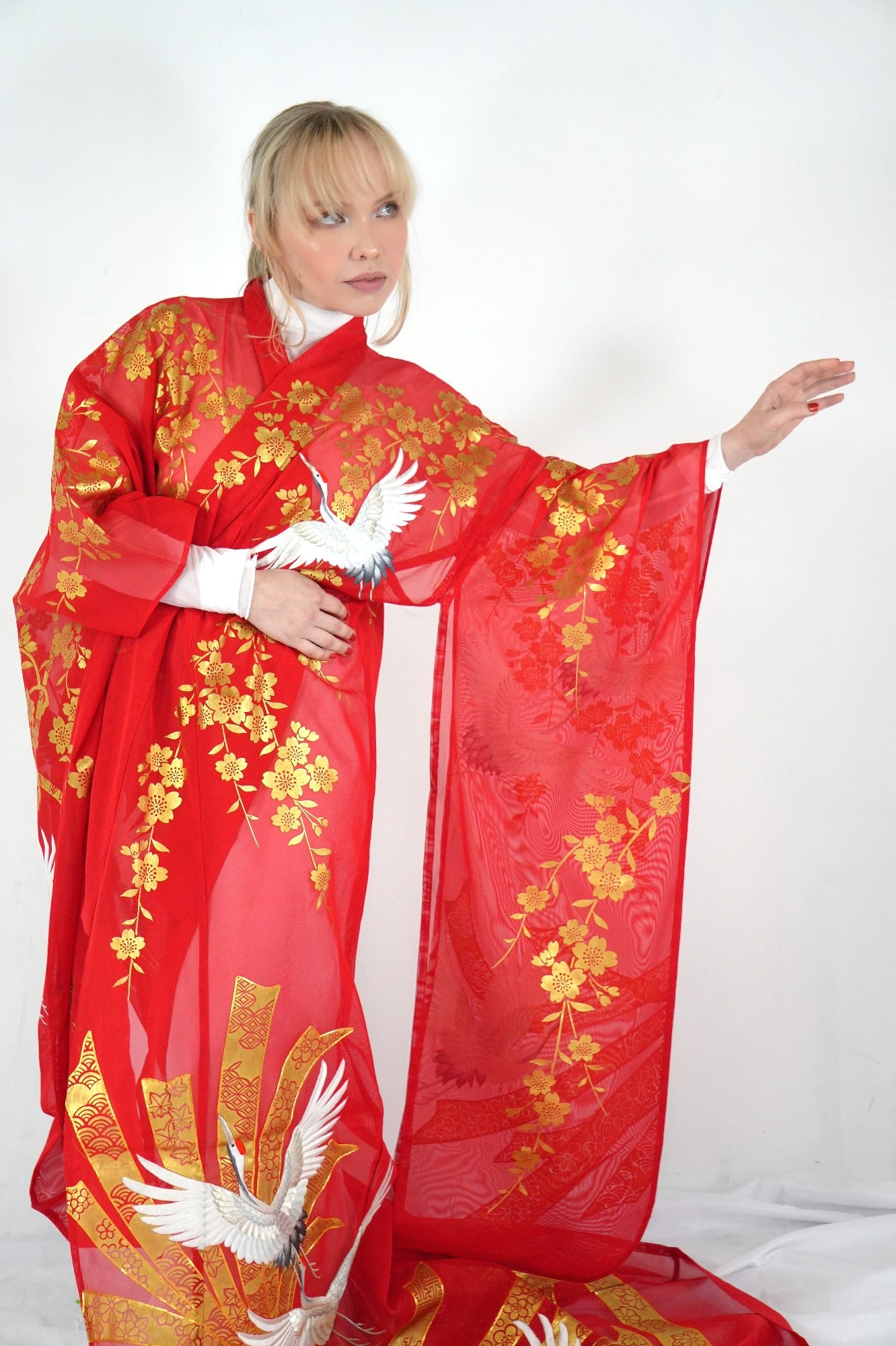 VINTAGE UCHIKAKE "Rare Sheer Elegance – Sha Uchikake"