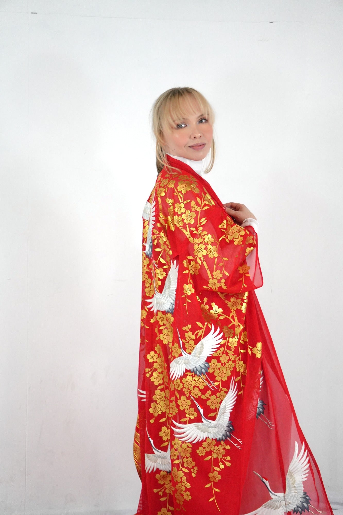 VINTAGE UCHIKAKE "Rare Sheer Elegance – Sha Uchikake"