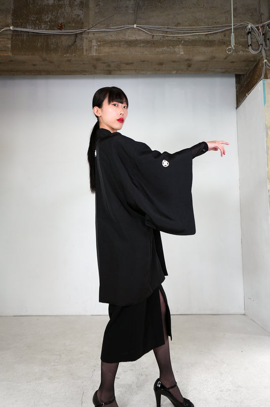 VINTAGE KUROMONTSUKI HAORI "fuji, maruni-chigai-takanoha, KUR113"