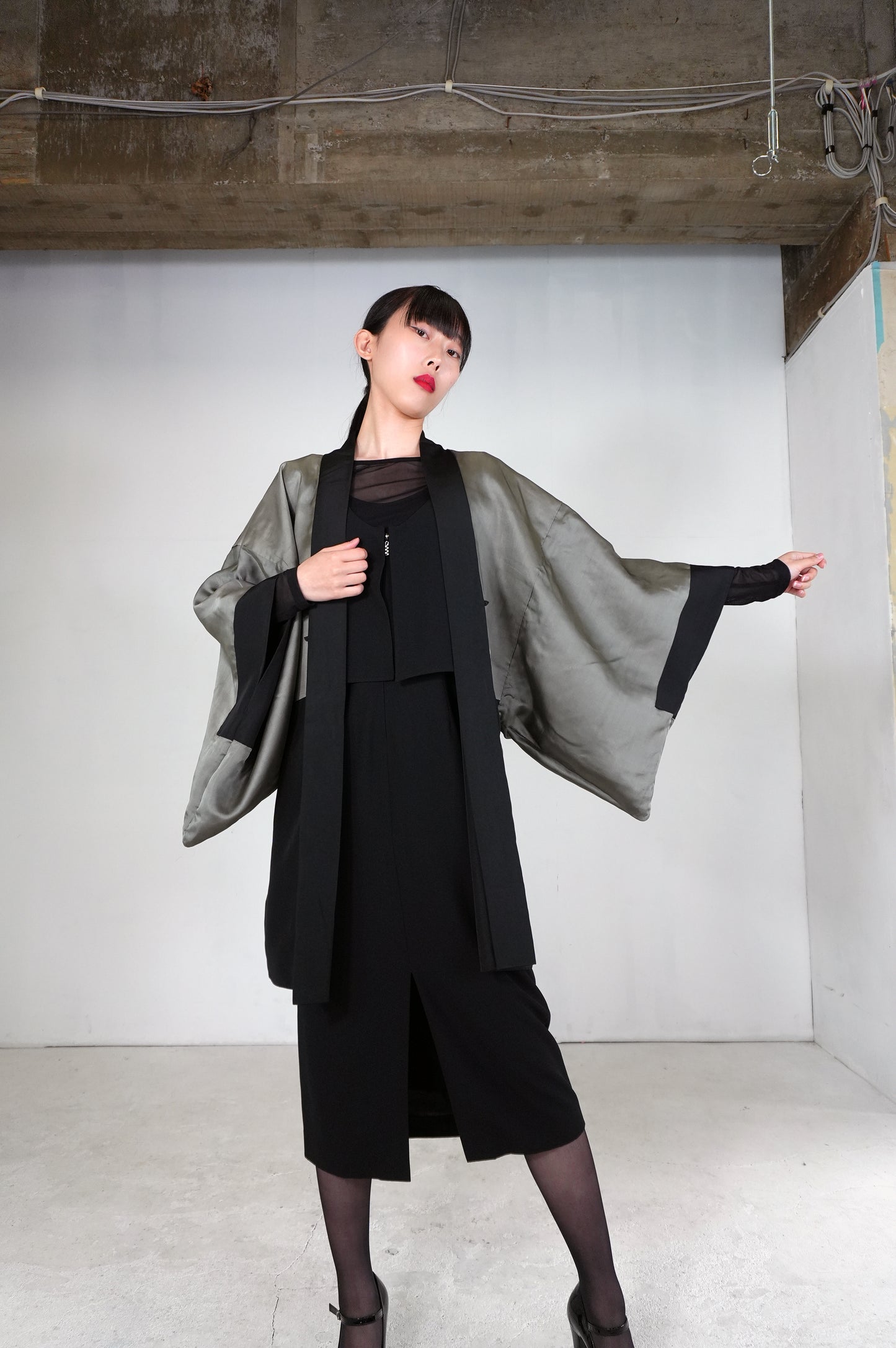 VINTAGE KUROMONTSUKI HAORI "fuji, maruni-chigai-takanoha, KUR113"