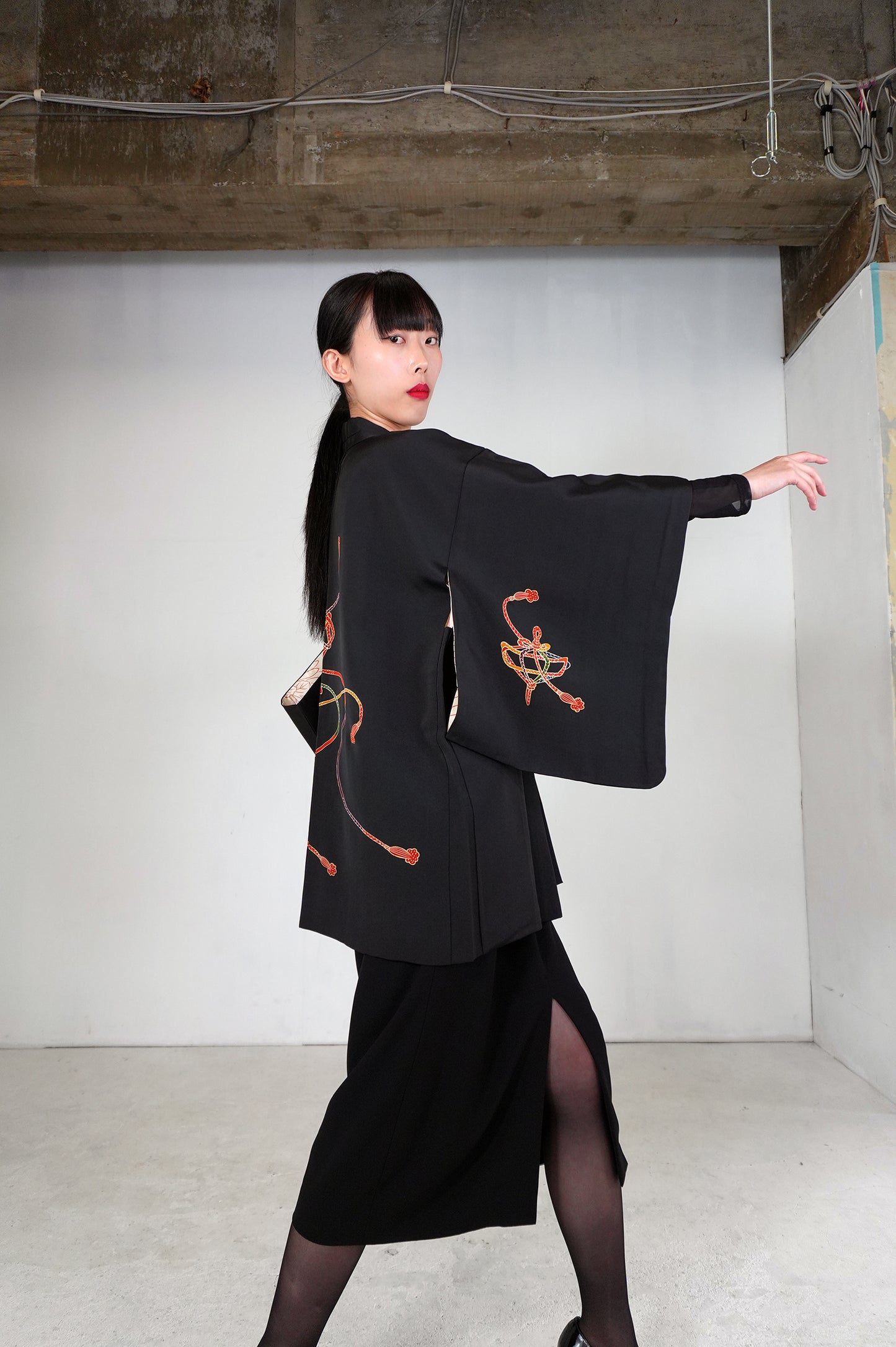 VINTAGE BLACK HAORI  "koma, kumihimo, BLK173" *damage