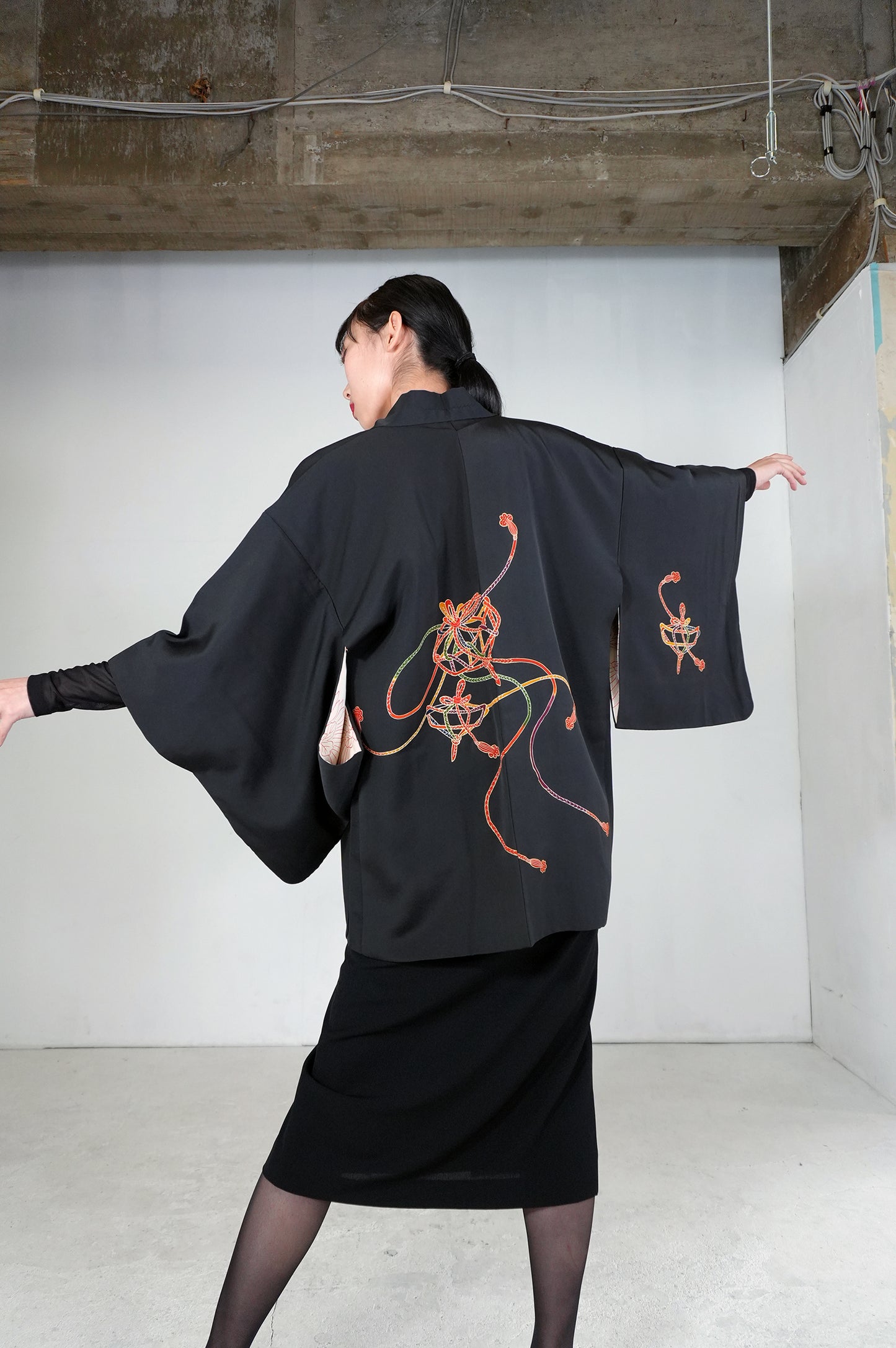 VINTAGE BLACK HAORI  "koma, kumihimo, BLK173" *damage