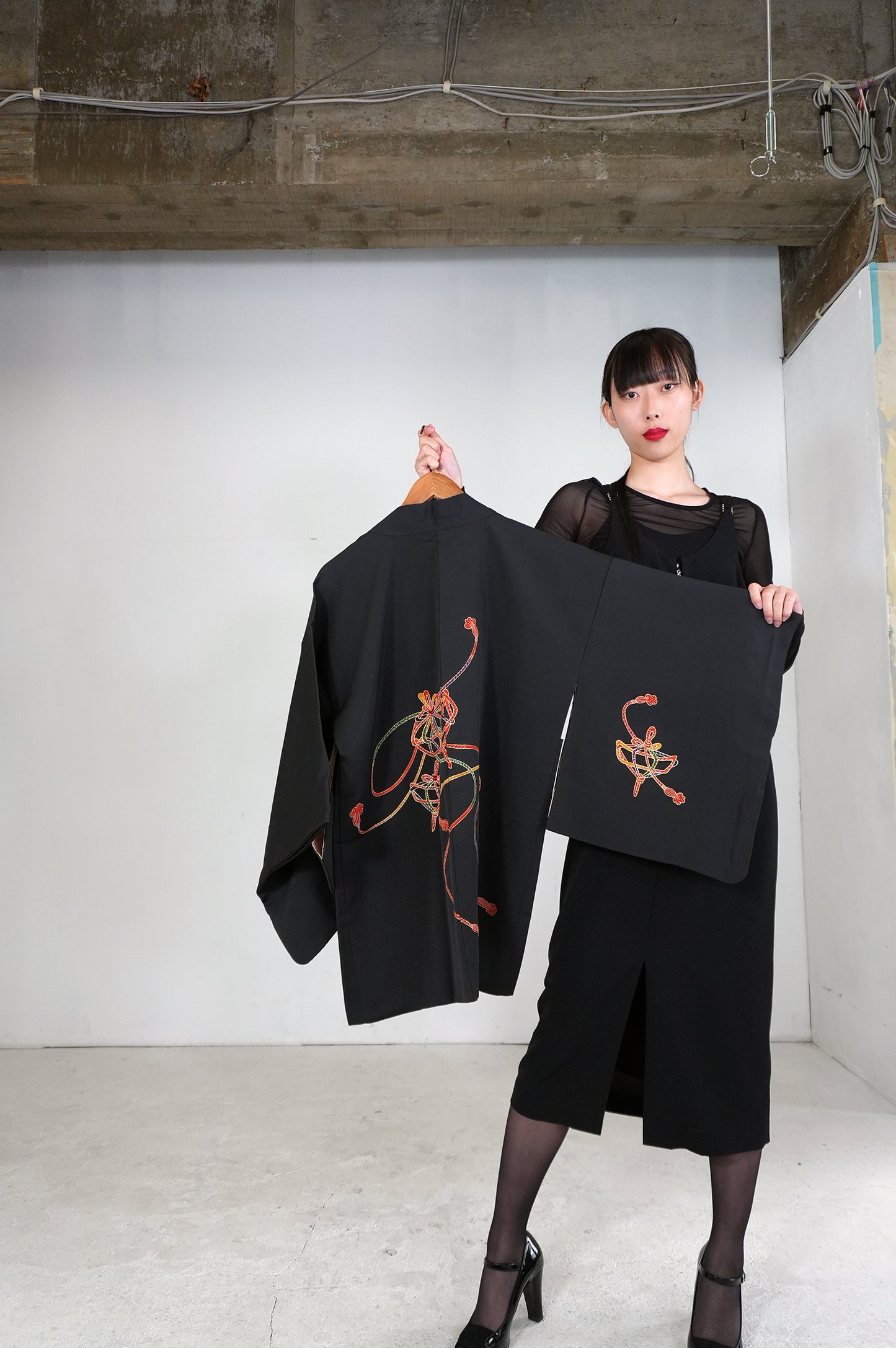 VINTAGE BLACK HAORI  "koma, kumihimo, BLK173" *damage