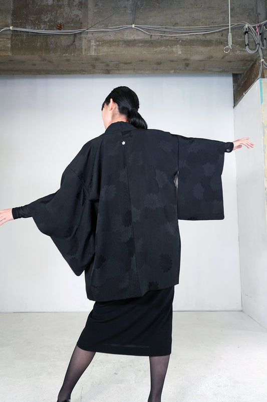 VINTAGE BLACK HAORI  "kiku, BLK174"