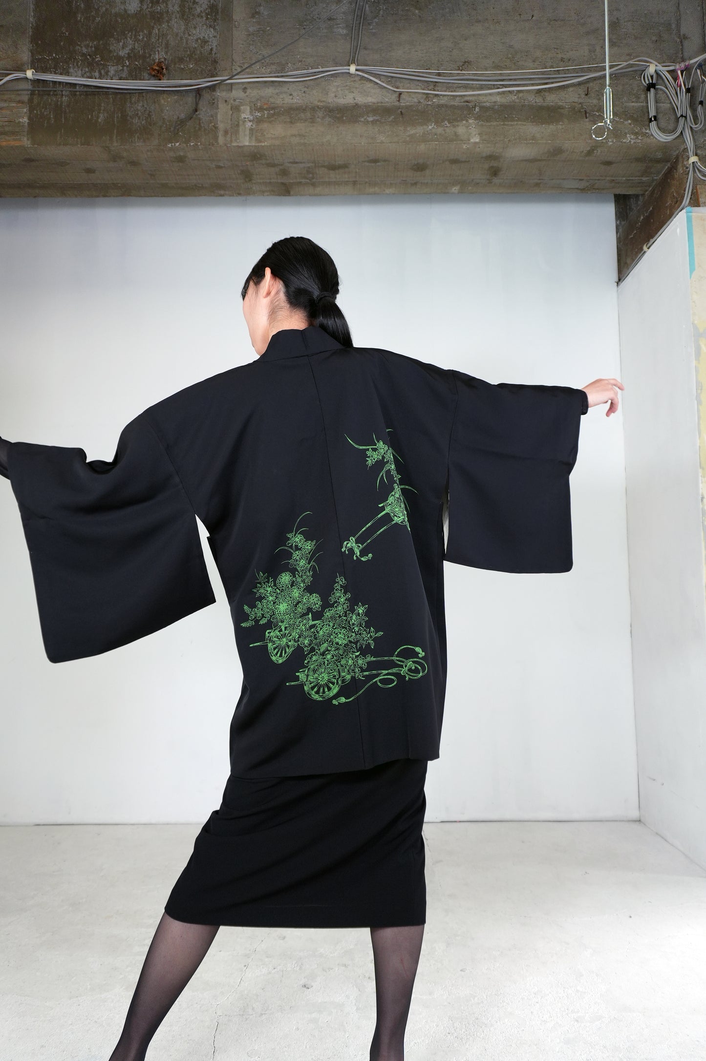 VINTAGE BLACK HAORI  "green, hanaguruma, BLK176" *damage