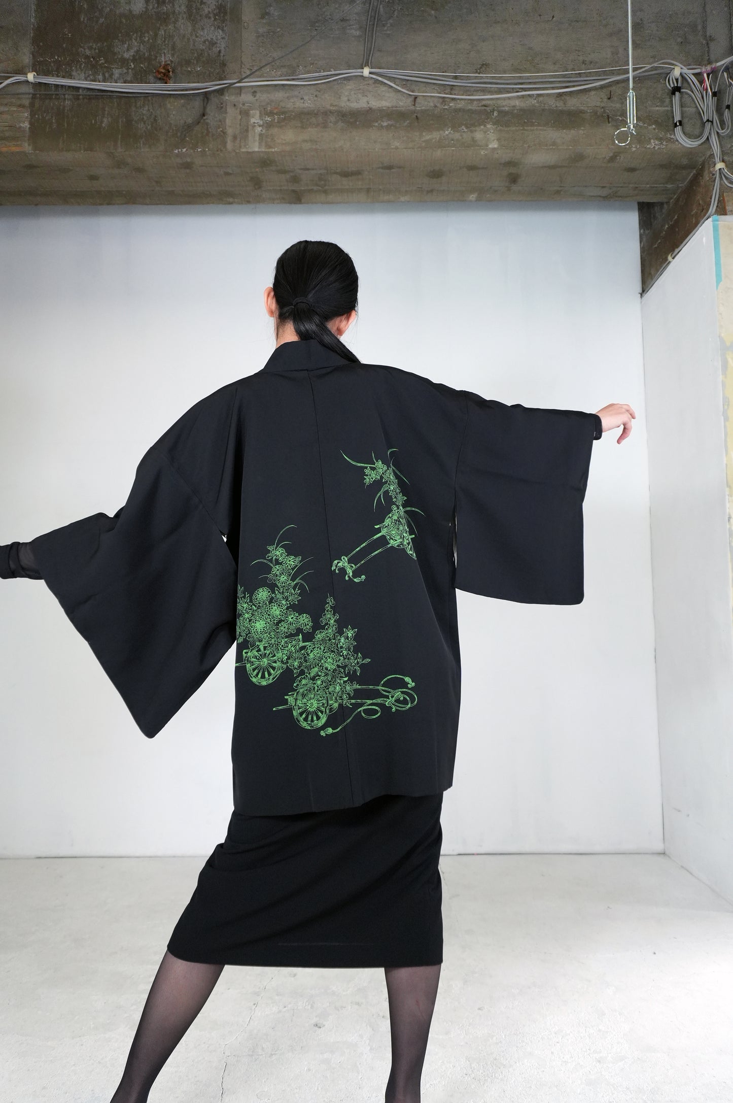 VINTAGE BLACK HAORI  "green, hanaguruma, BLK176" *damage