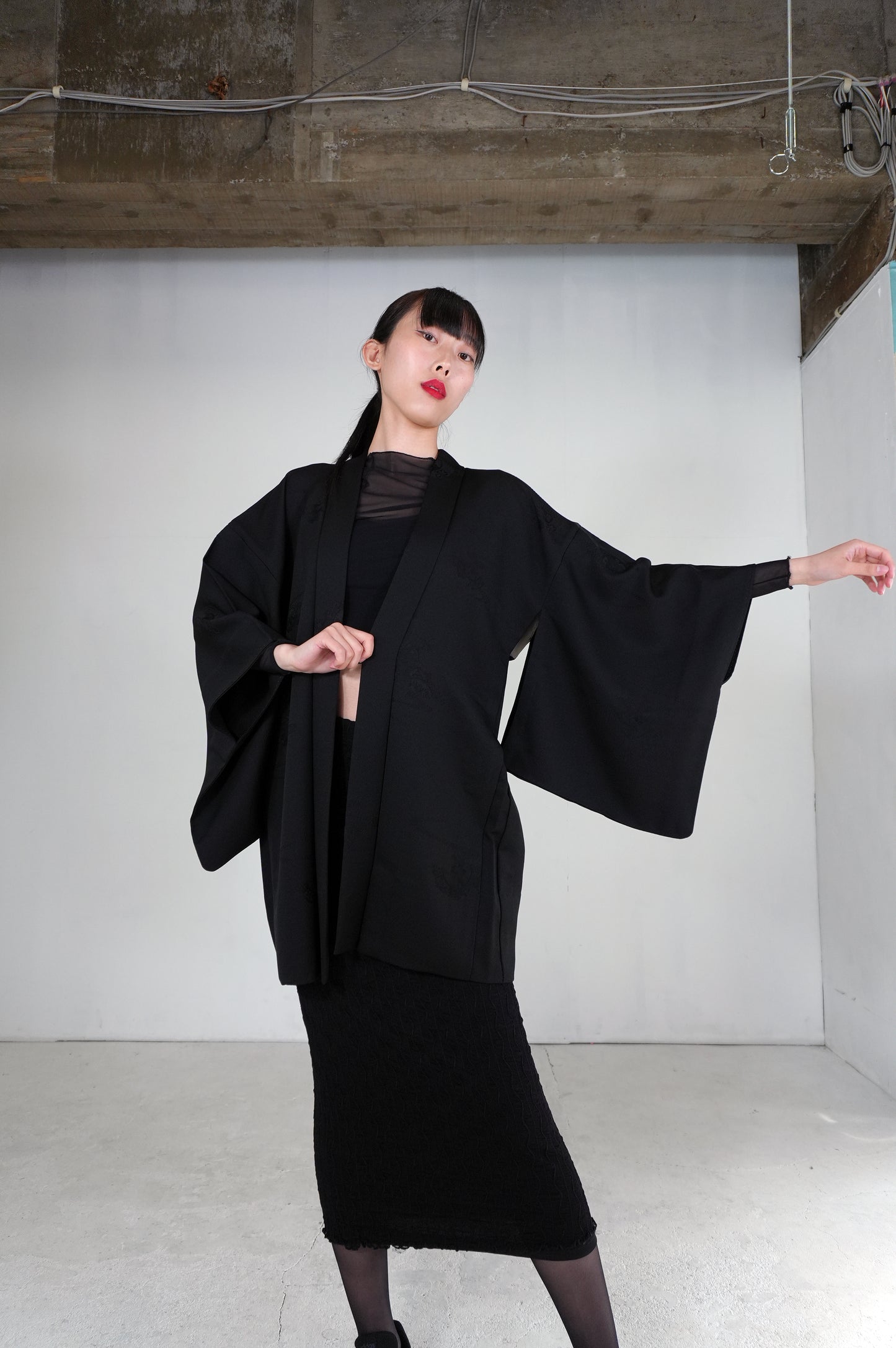 VINTAGE BLACK HAORI  "ground pattern, kiku, BLK177"