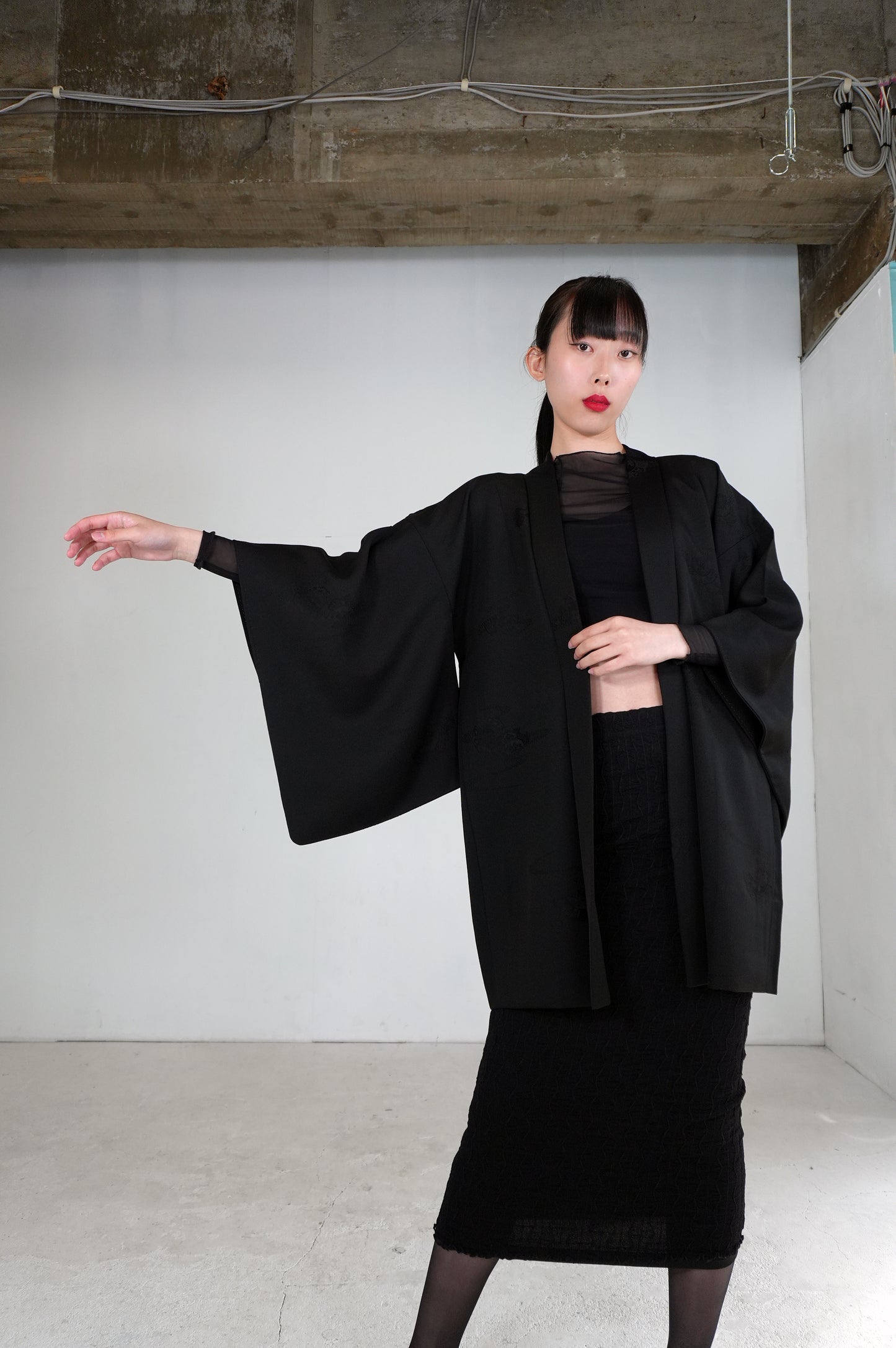 VINTAGE BLACK HAORI  "ground pattern, kiku, BLK177"