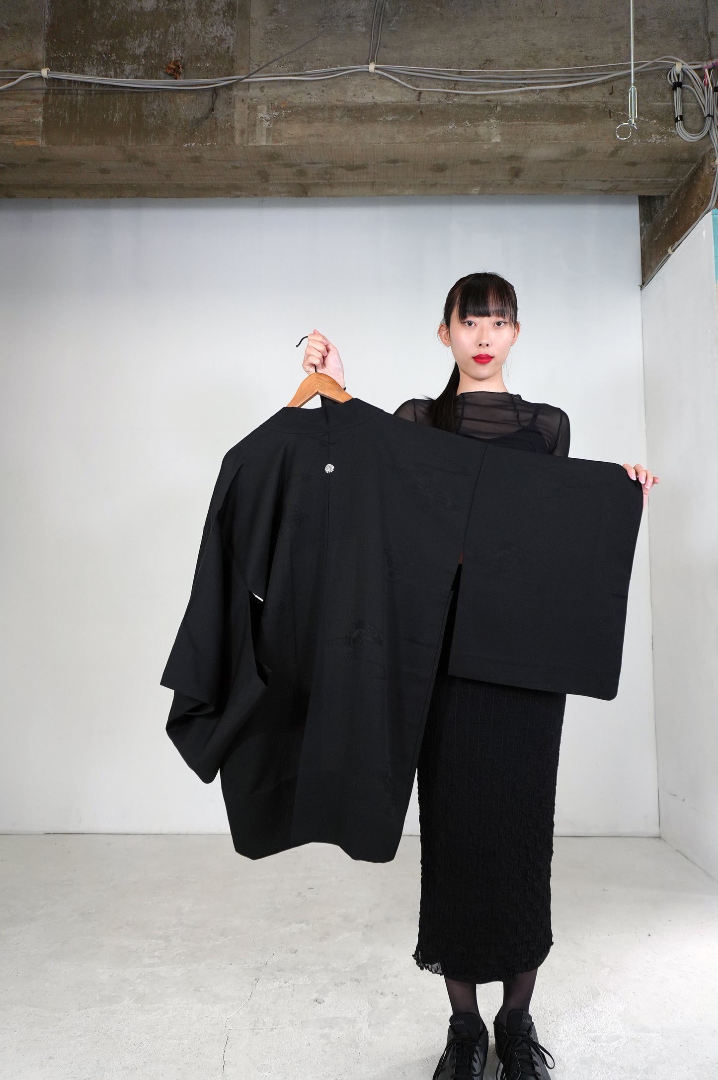 VINTAGE BLACK HAORI  "ground pattern, kiku, BLK177"