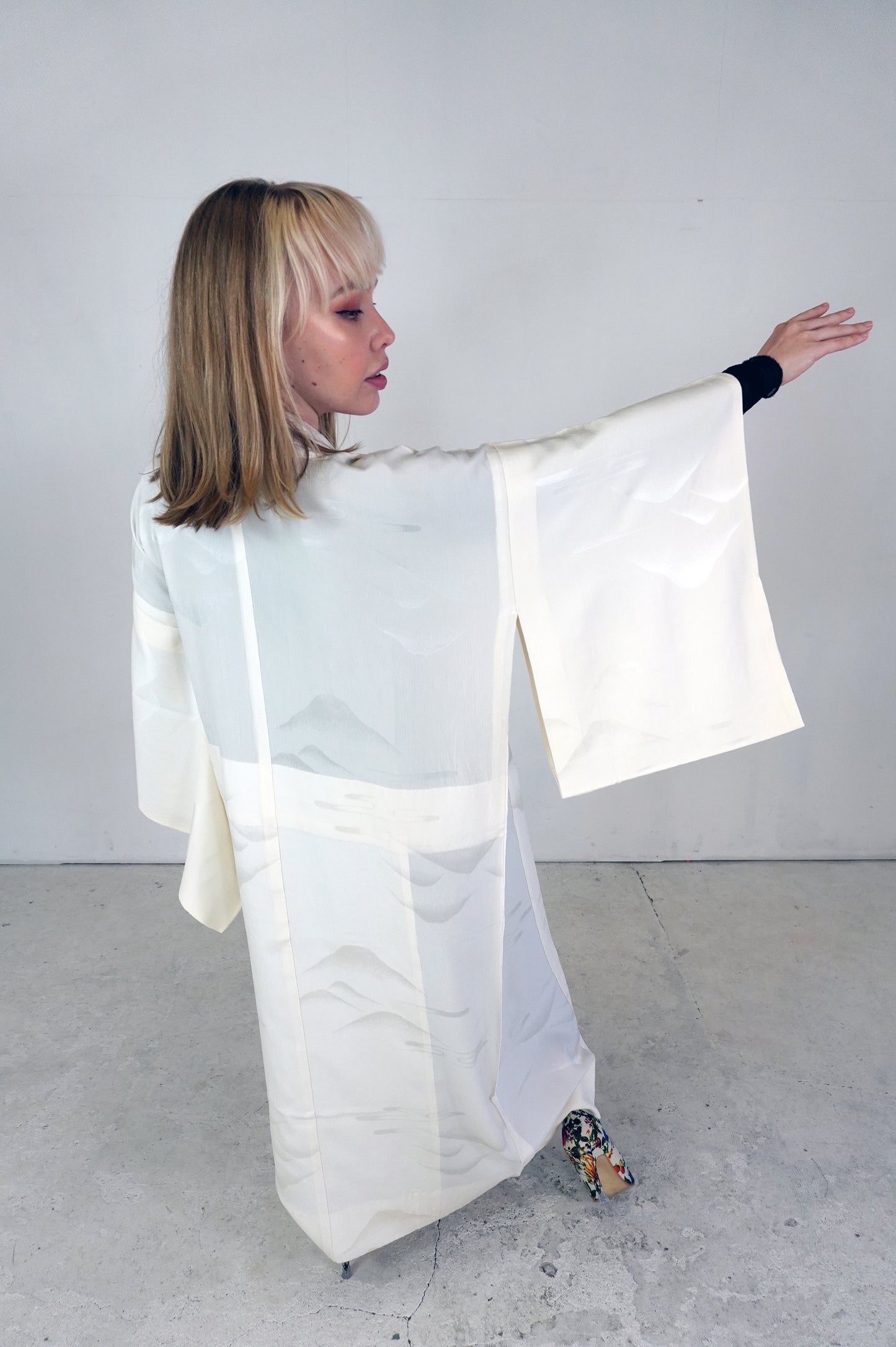 VINTAGE NAGAJYUBAN "cream color, JUG025"