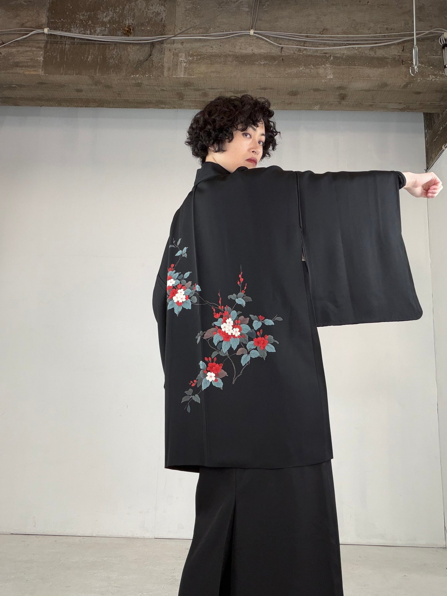 VINTAGE BLACK HAORI  "red, flower, BLK154"