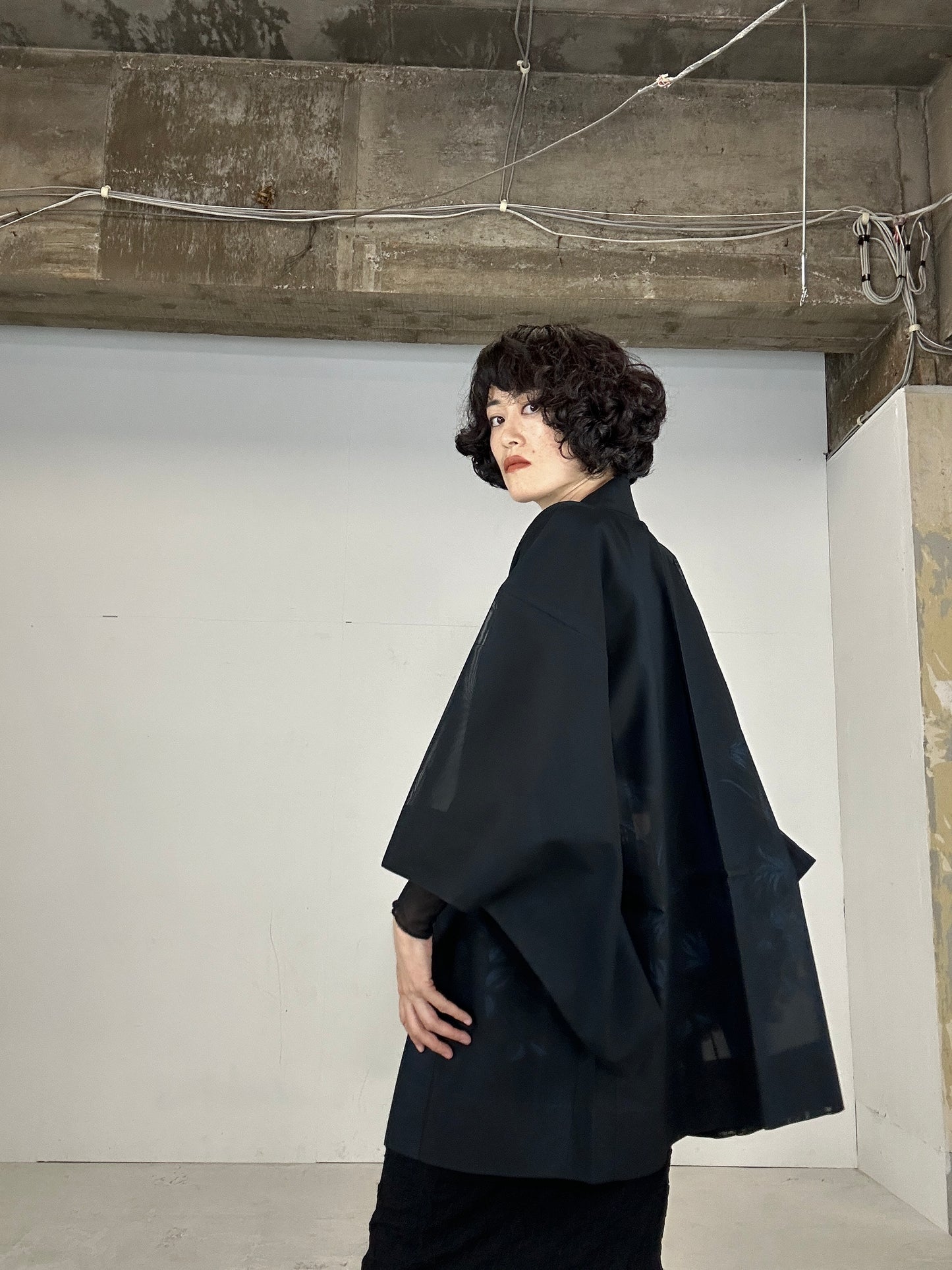 VINTAGE BLACK  HAORI SHEER “ao kusabana"