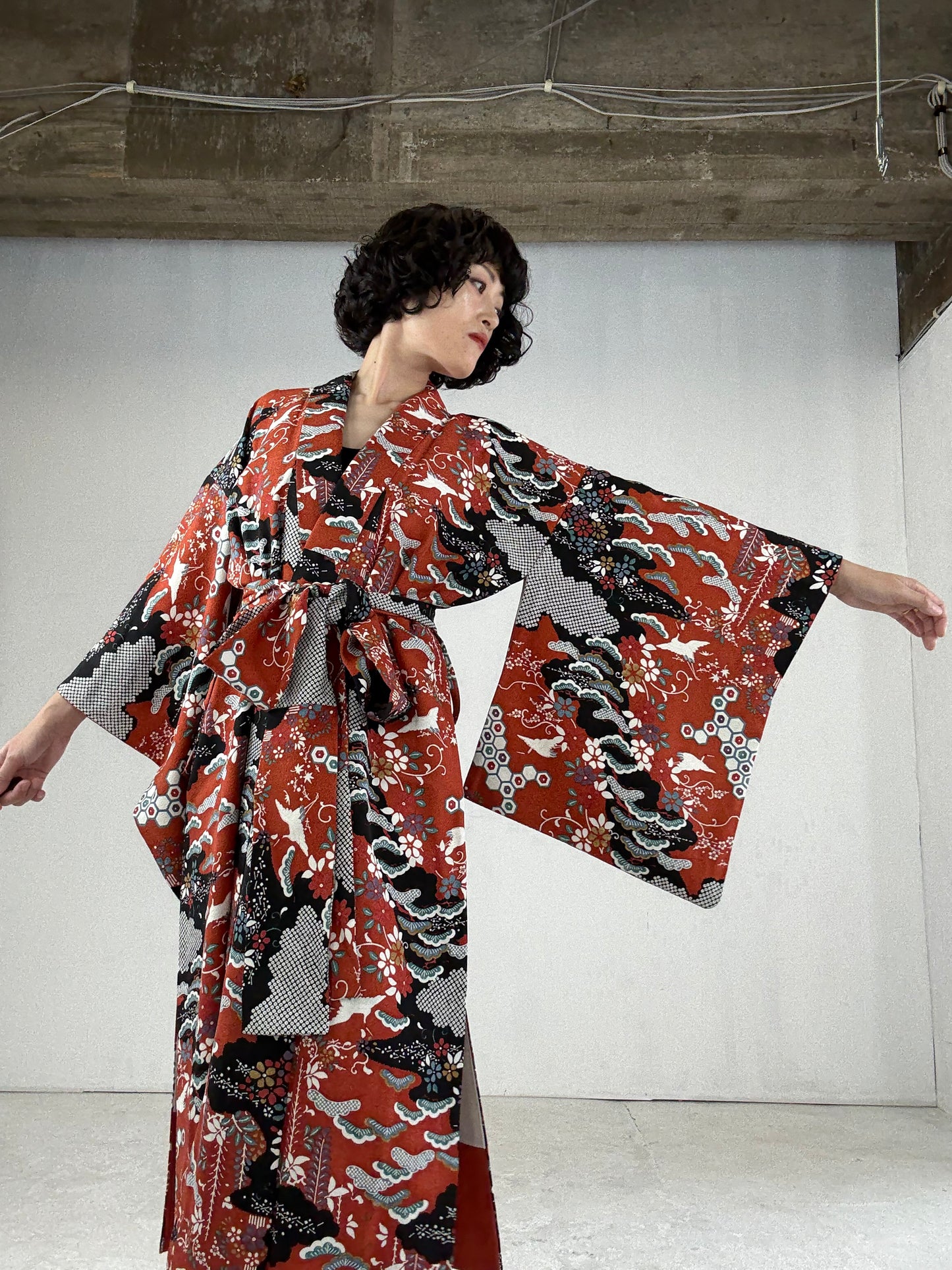 Kimono dress gown and string belt upcycled from Japanese kimono "yukigeshiki" Big Ribbon