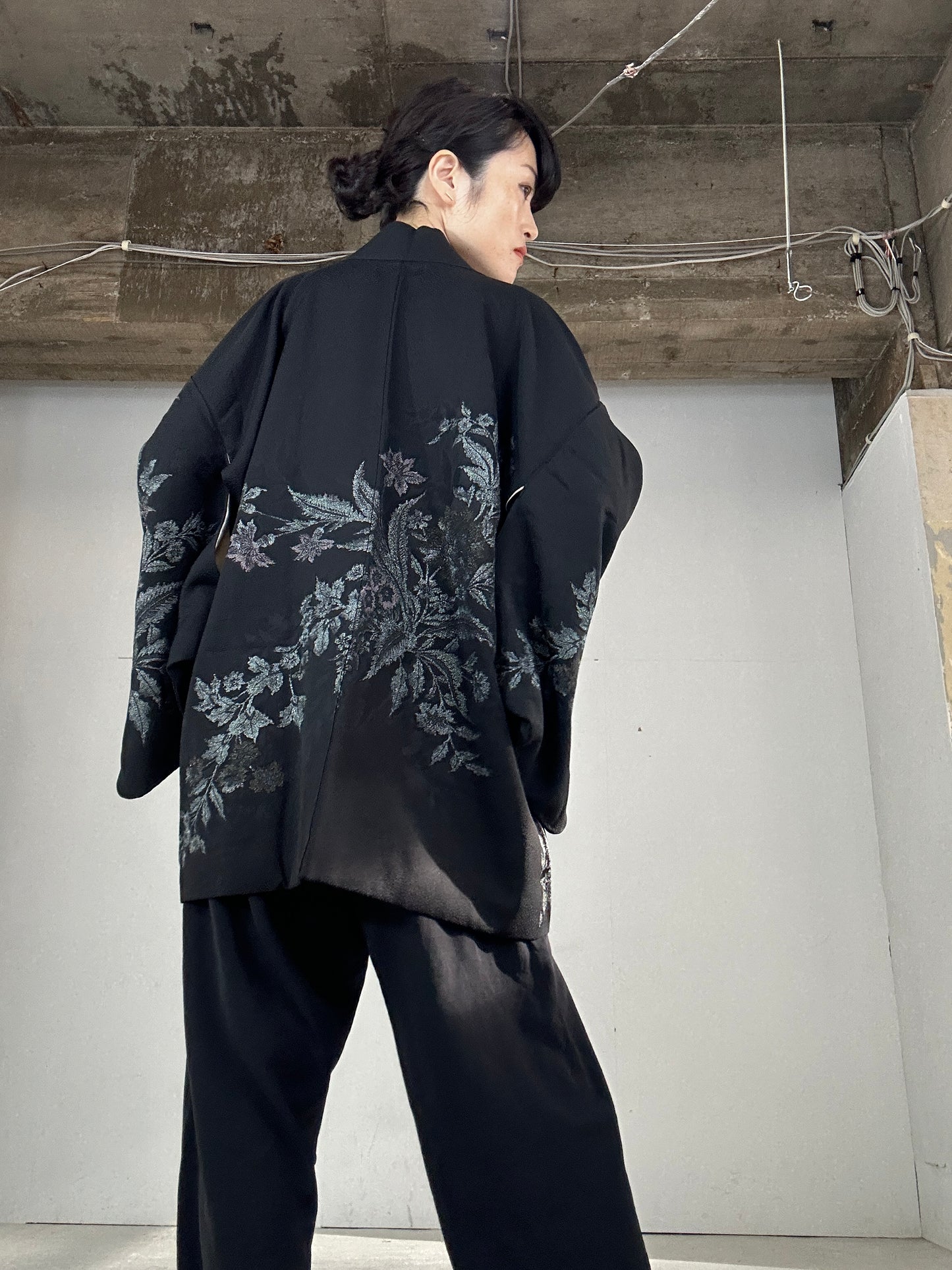 VINTAGE BLACK HAORI "gin nadeshiko ne"