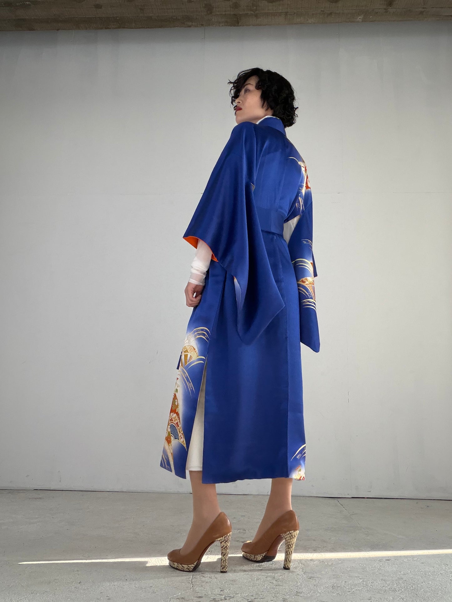 Houmongi Kimono Dress Gown with String Belt – Upcycled from Vintage Japanese Kimono "blue,genjiguruma, DRE033"
