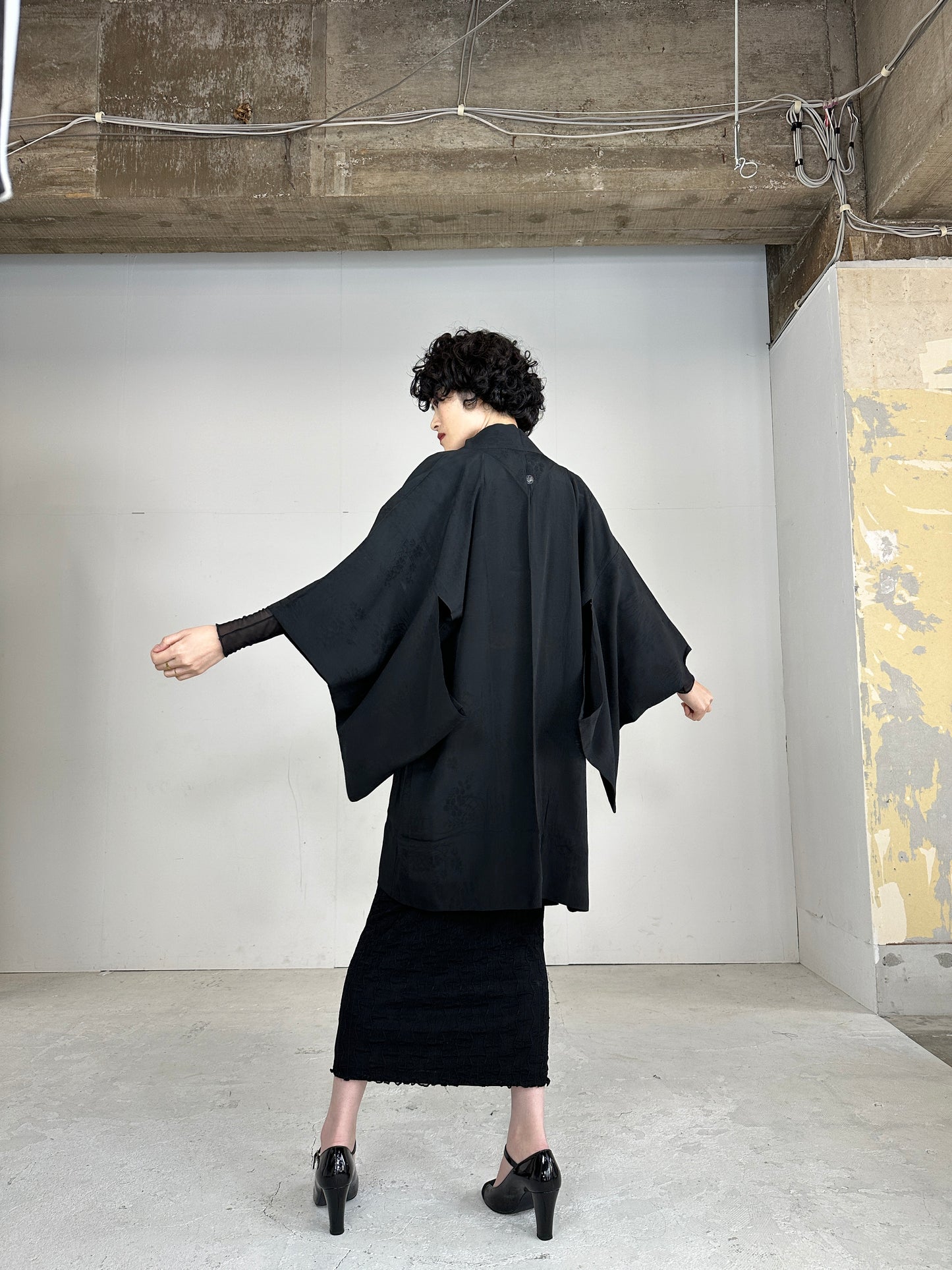 VINTAGE BLACK HAORI SHEER “shikinokusabana”