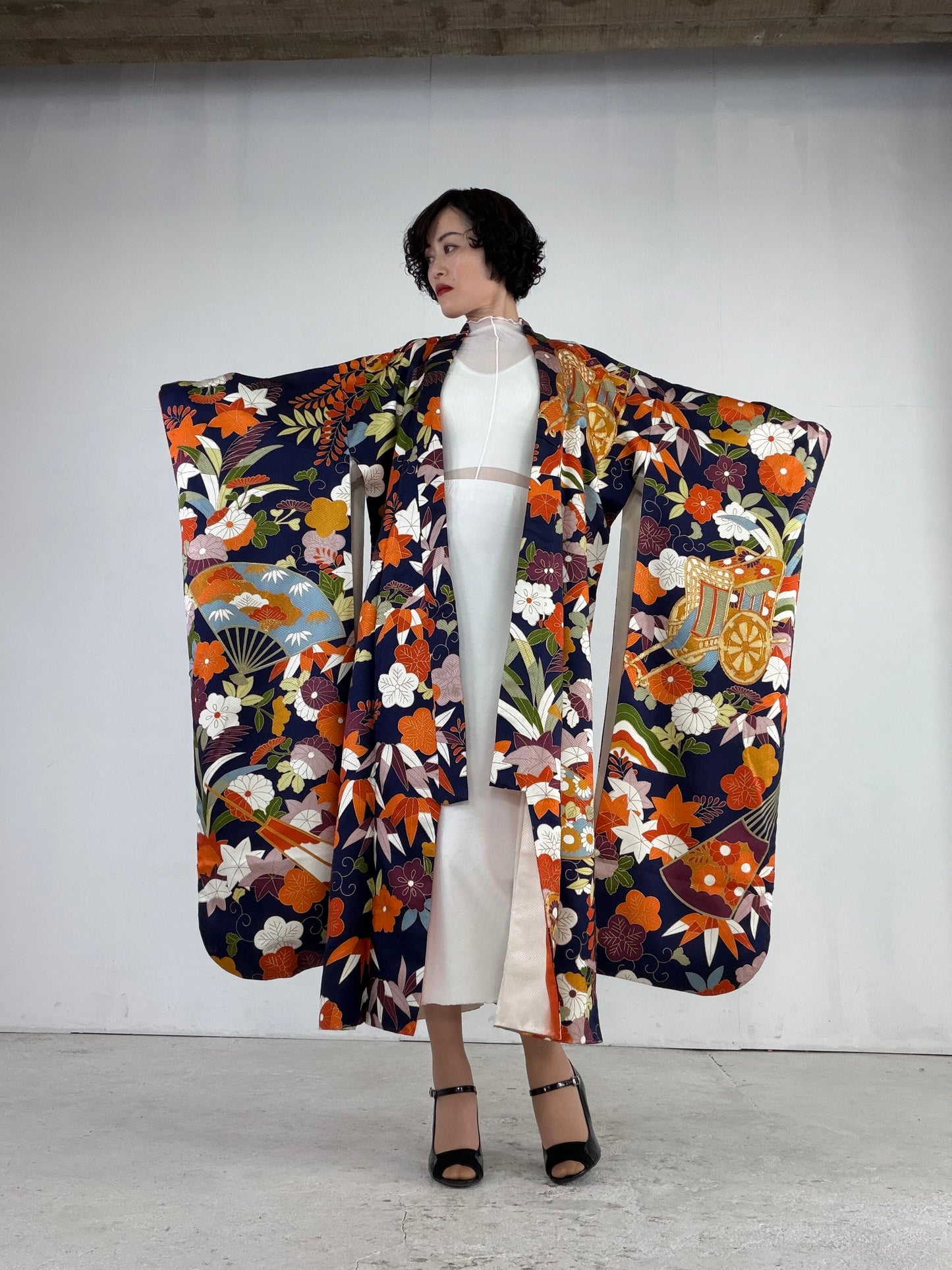 Furisode Kimono Dress Gown with String Belt – Upcycled from Vintage Japanese Kimono "kon, hana, DRE026"
