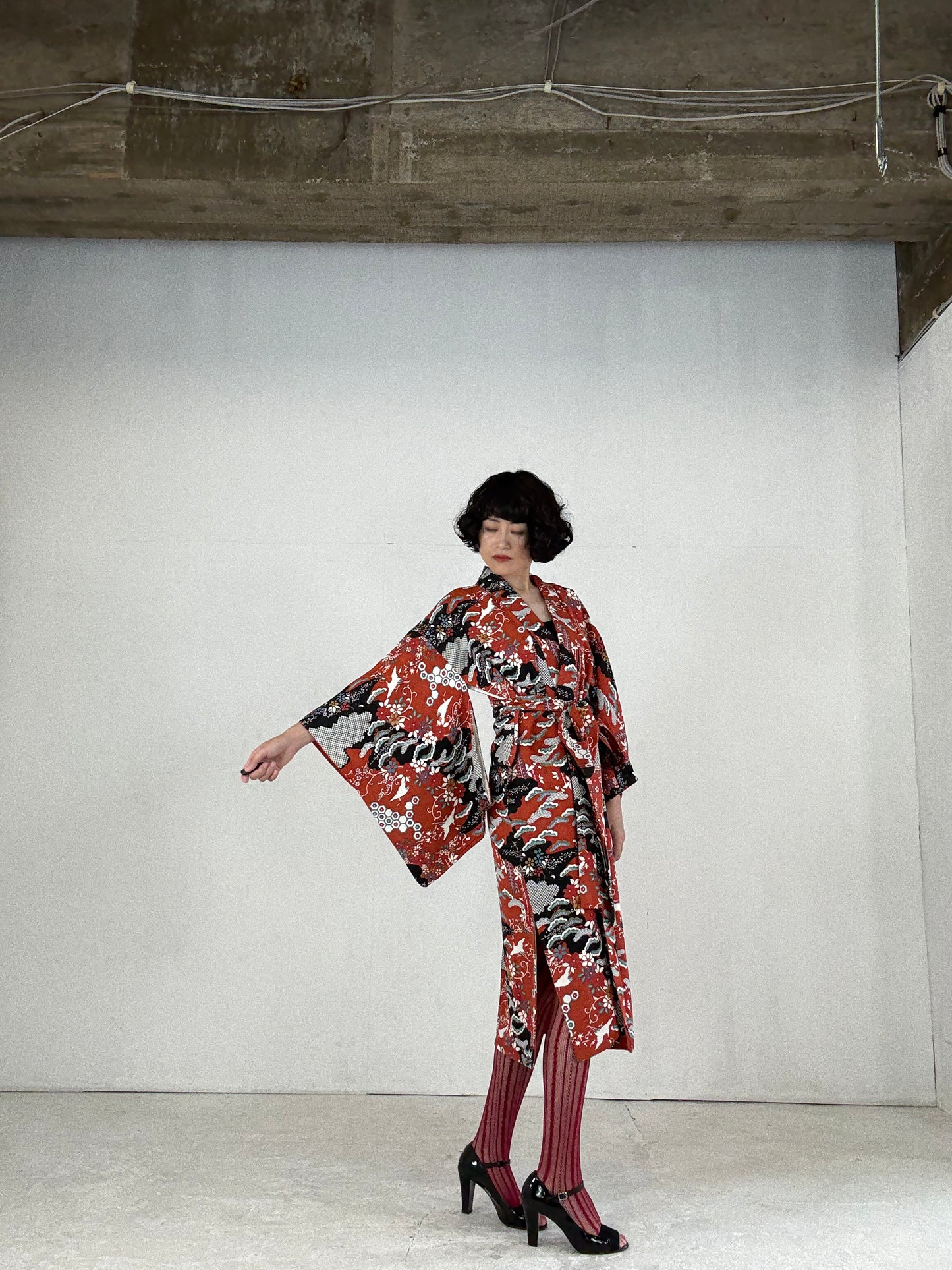 Kimono dress gown and string belt upcycled from Japanese kimono "yukigeshiki" Big Ribbon