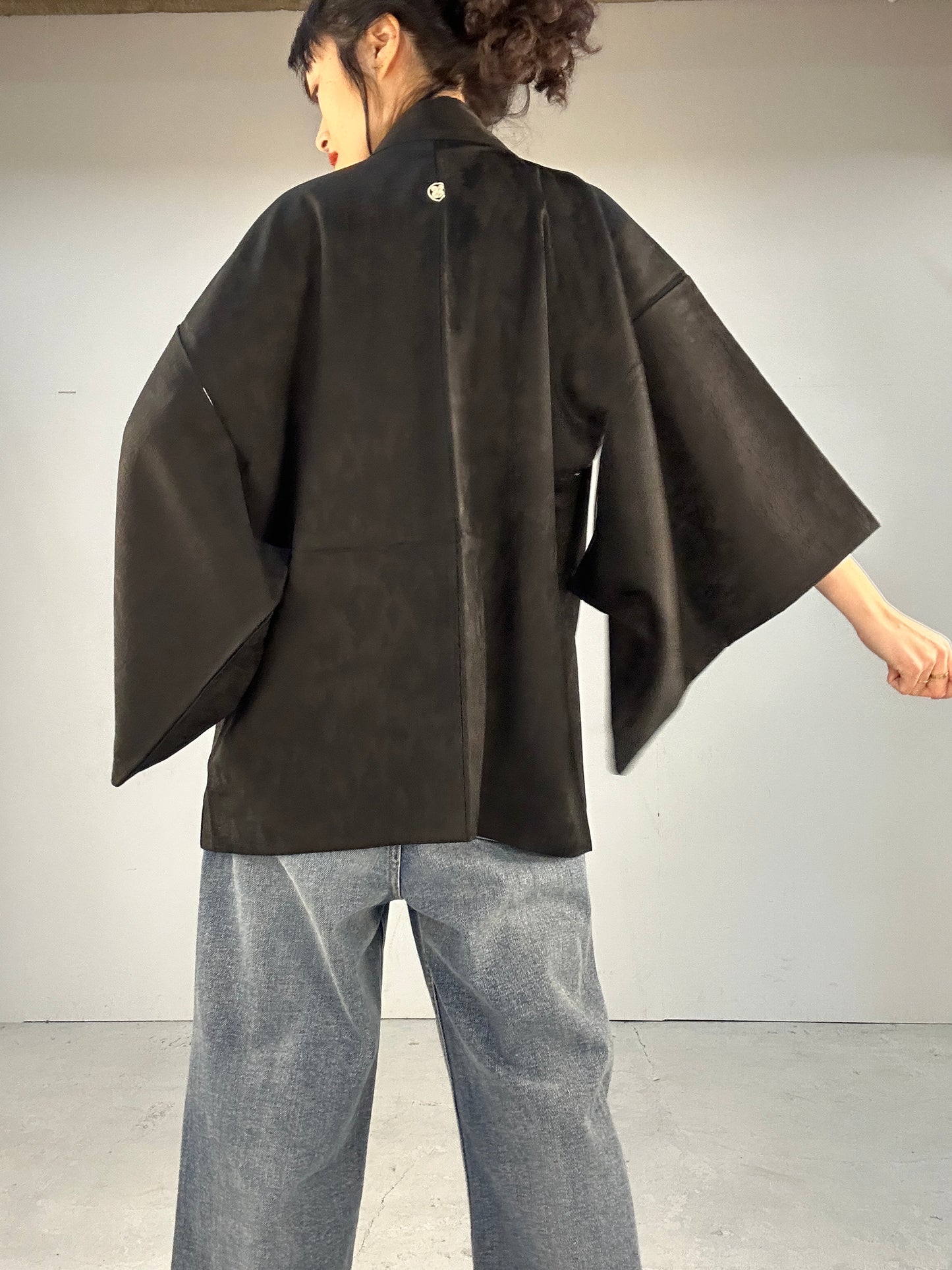 VINTAGE BLACK HAORI "ground pattern, forest, KAMON”