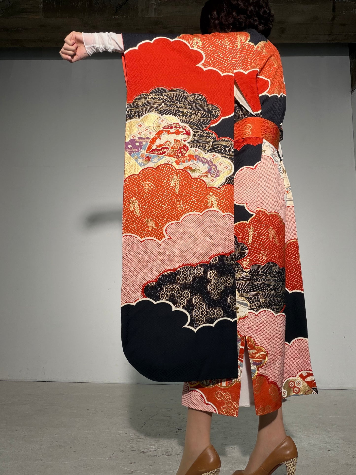 Furisode Kimono Dress Gown with String Belt – Upcycled from Vintage Japanese Kimono "red, kuro, DRE038"