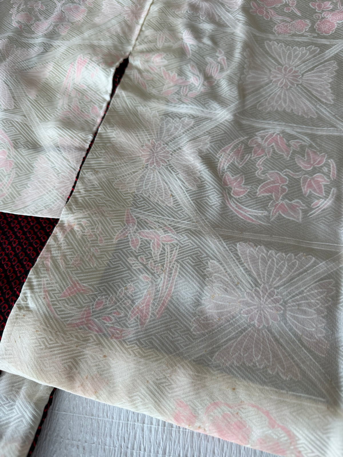 VINTAGE SHIBORI HAORI  "red-black, SIB133" *damage