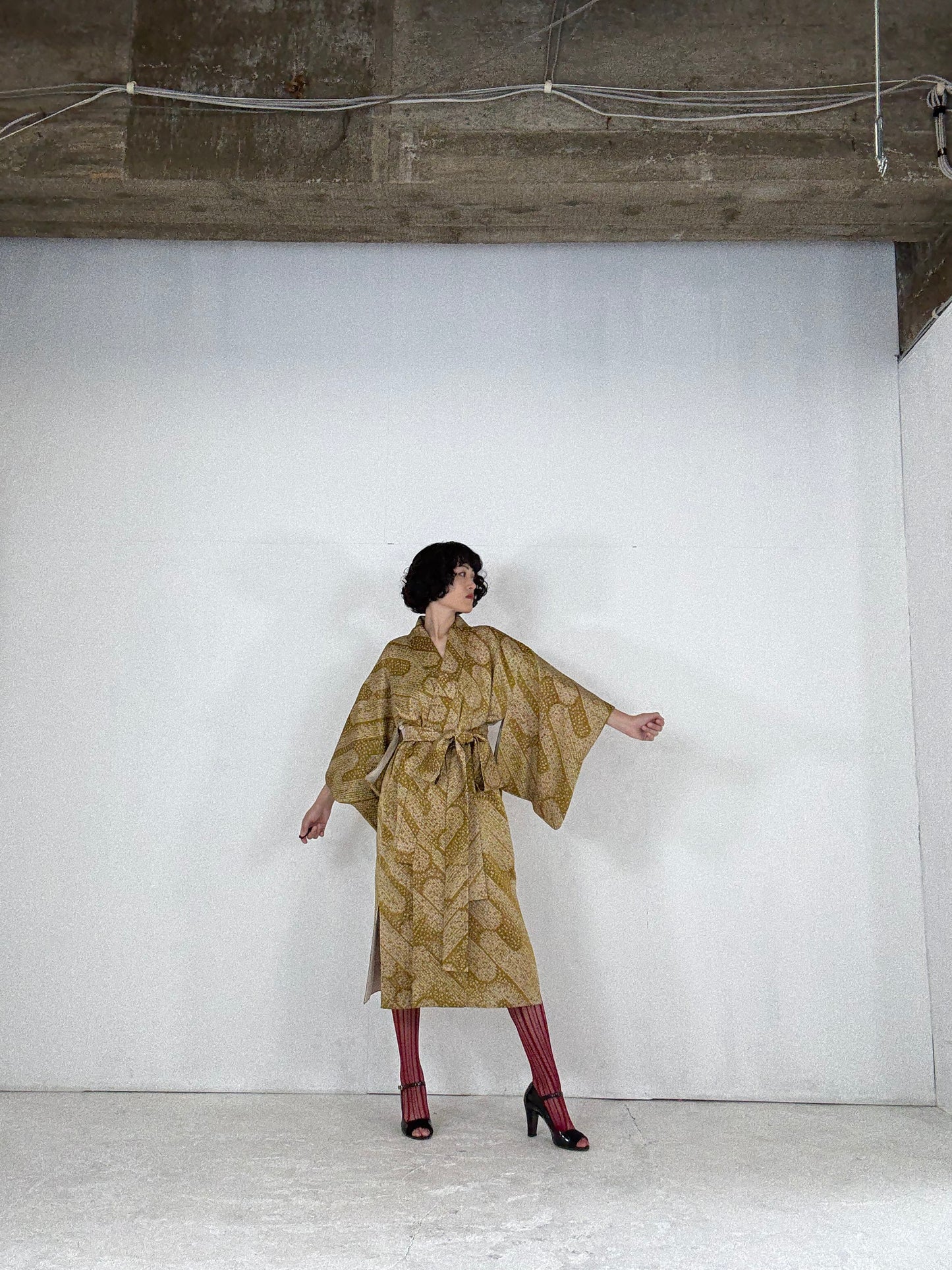 Kimono dress gown and string belt upcycled from Japanese kimono "shibori, yellow" Big Ribbon