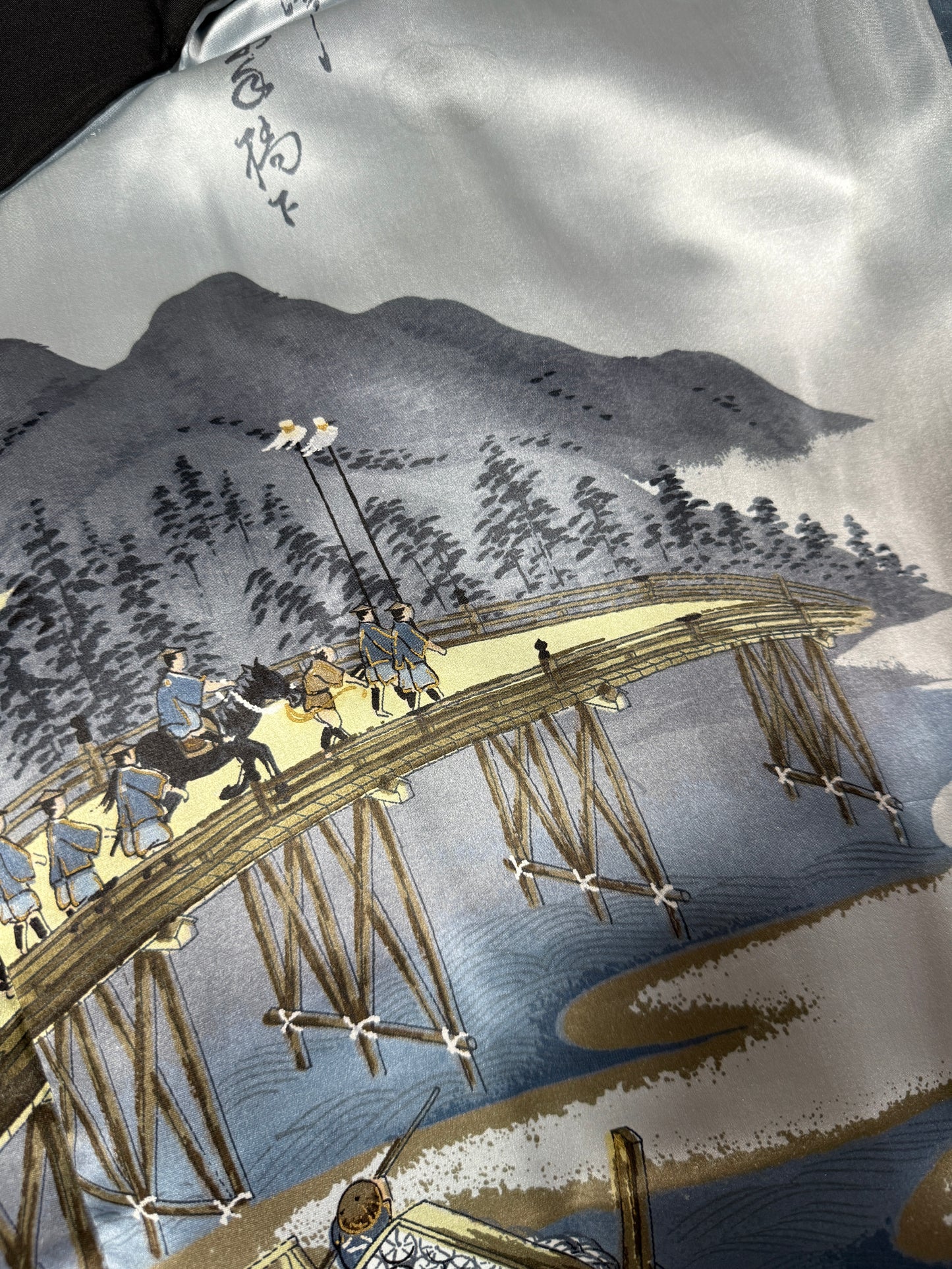 VINTAGE KUROMONTSUKI HAORI "fukagawa" *damage