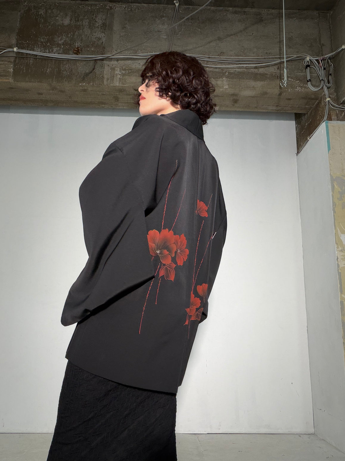 VINTAGE BLACK HAORI  "glitter, flower , BLK186"