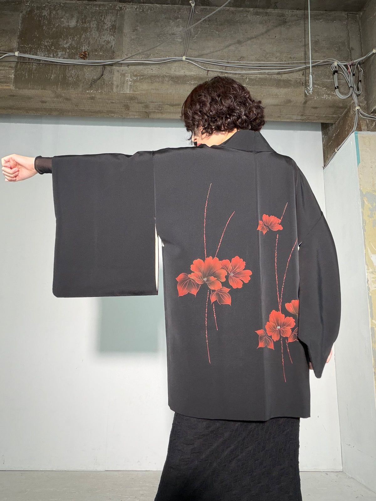VINTAGE BLACK HAORI  "glitter, flower , BLK186"