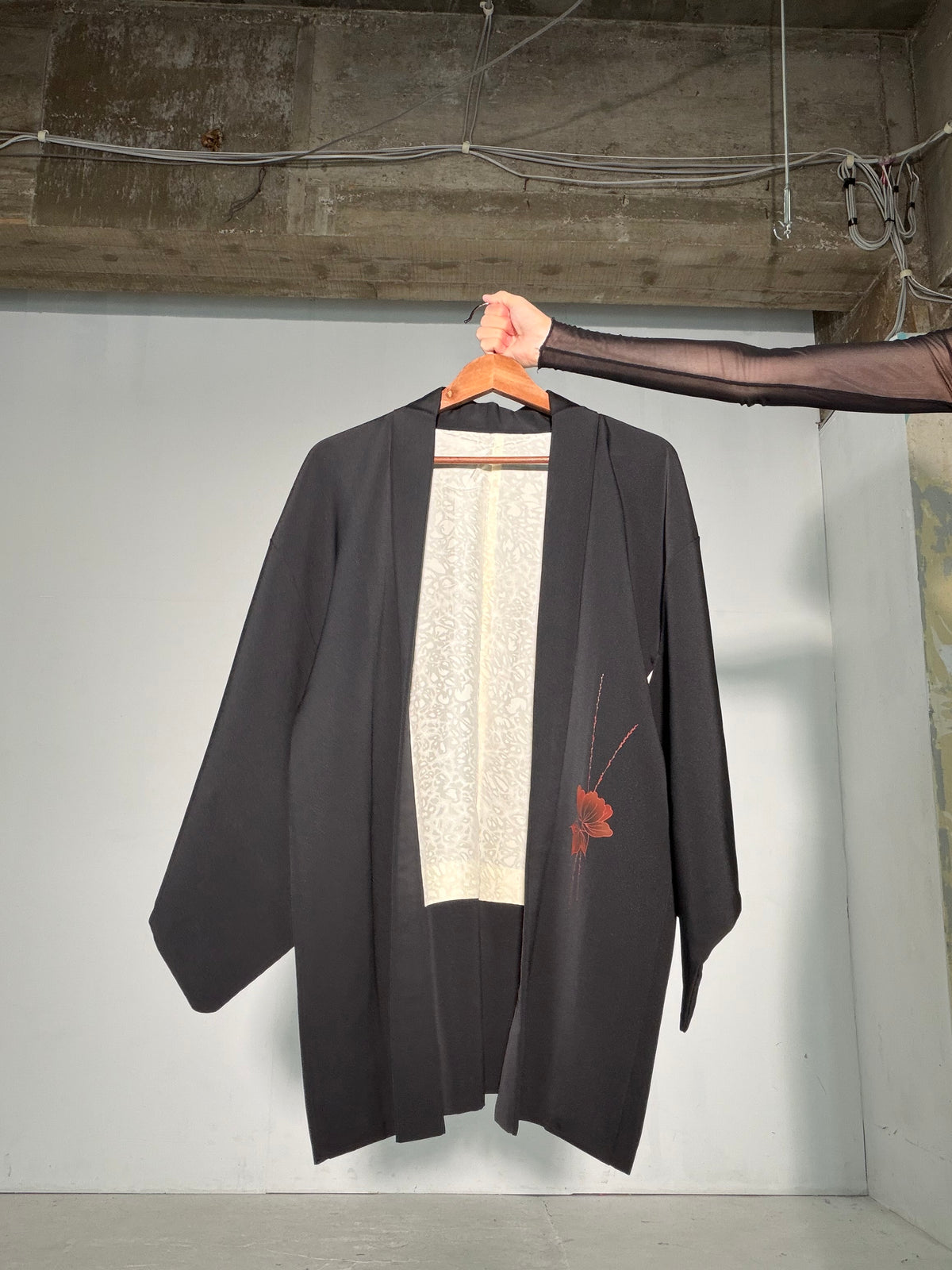 VINTAGE BLACK HAORI  "glitter, flower , BLK186"