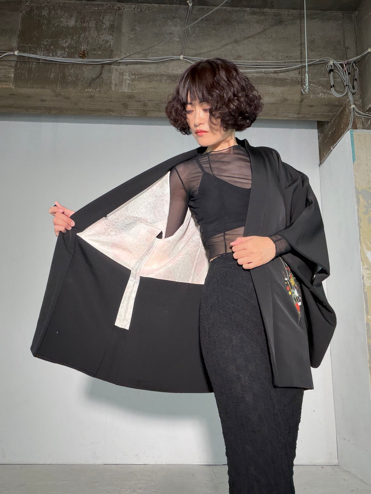 VINTAGE BLACK HAORI  "flower, BLK187"