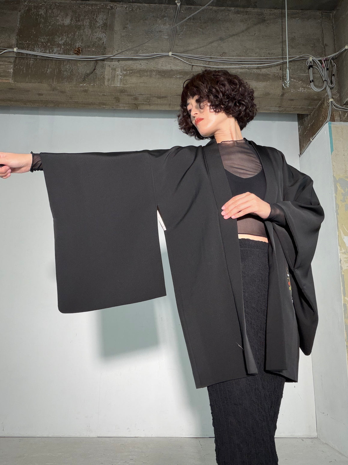 VINTAGE BLACK HAORI  "flower, BLK187"
