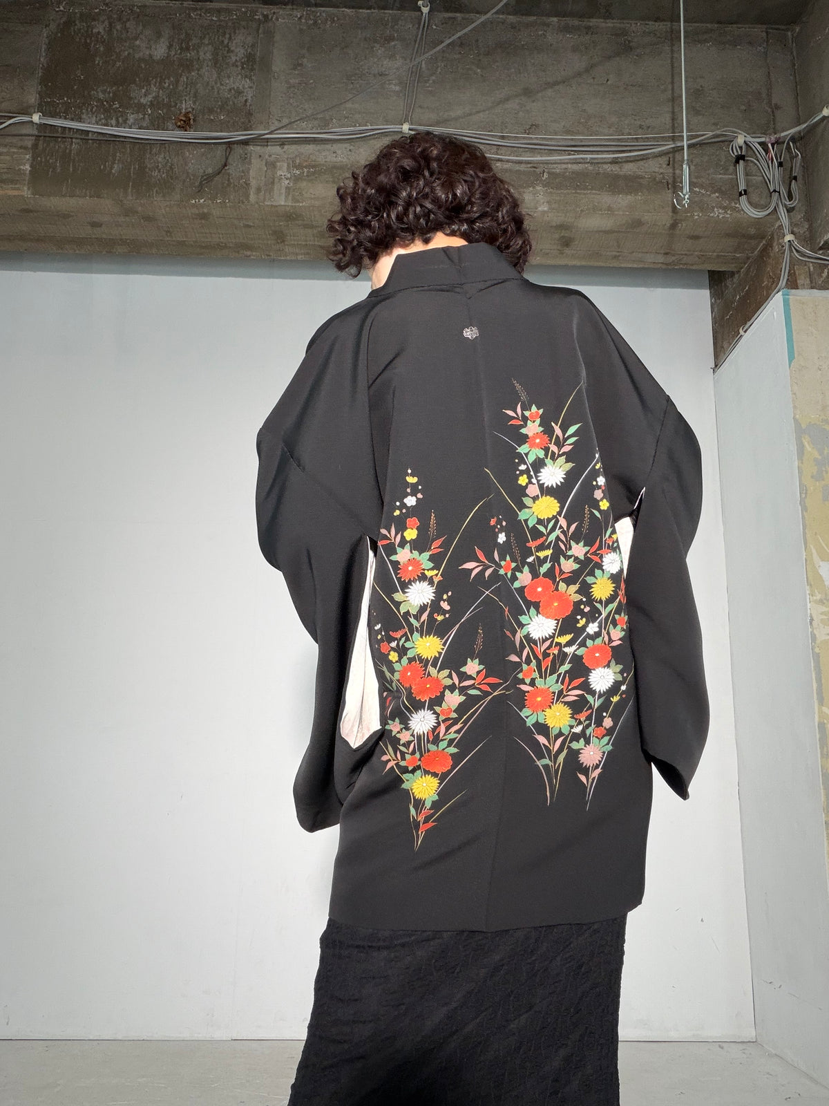 VINTAGE BLACK HAORI  "flower, BLK187"