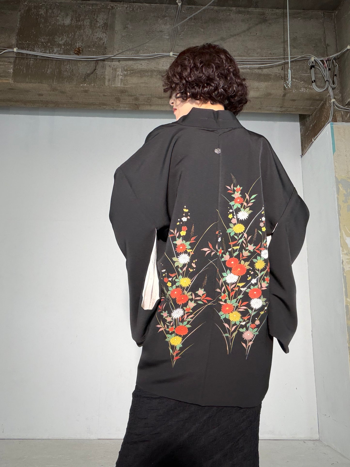 VINTAGE BLACK HAORI  "flower, BLK187"