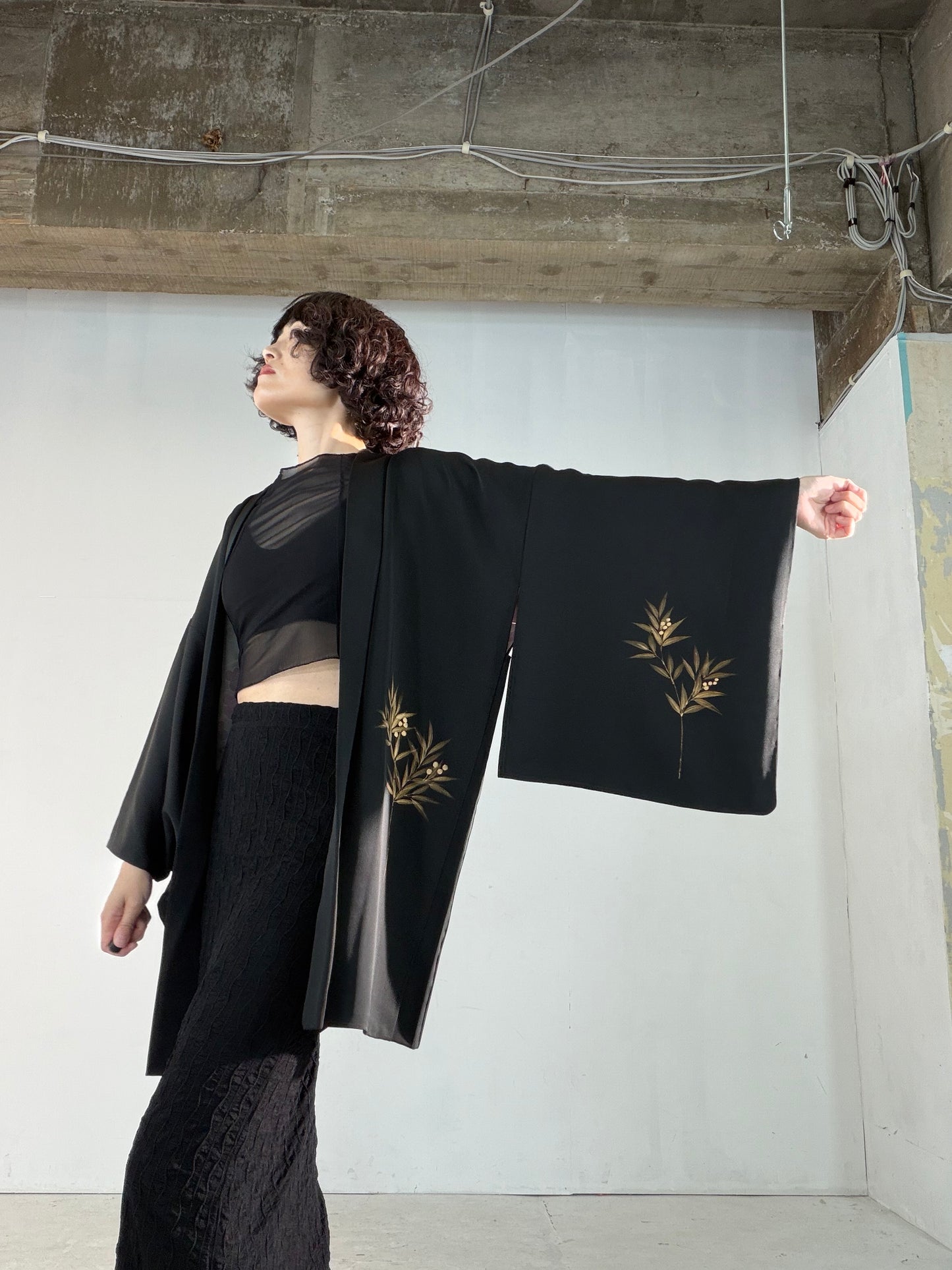 VINTAGE BLACK HAORI  "gold, BLK190"
