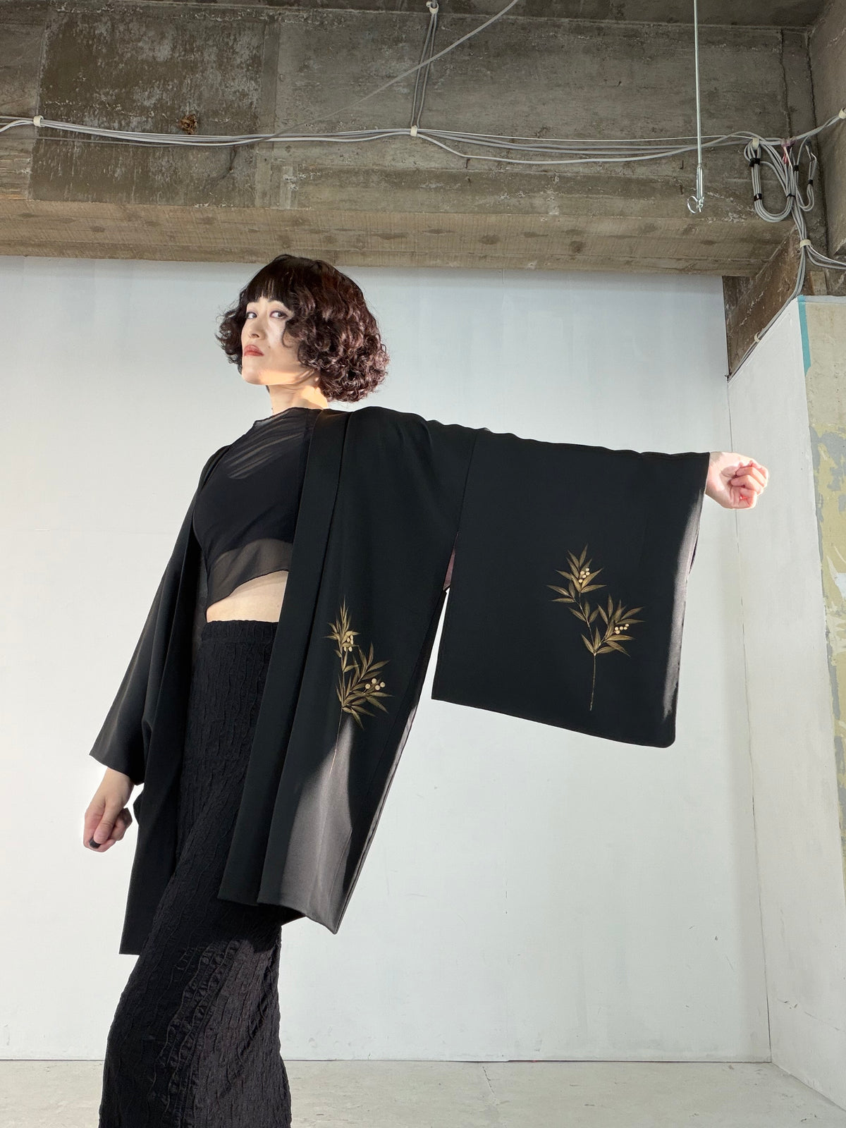 VINTAGE BLACK HAORI  "gold, BLK190"