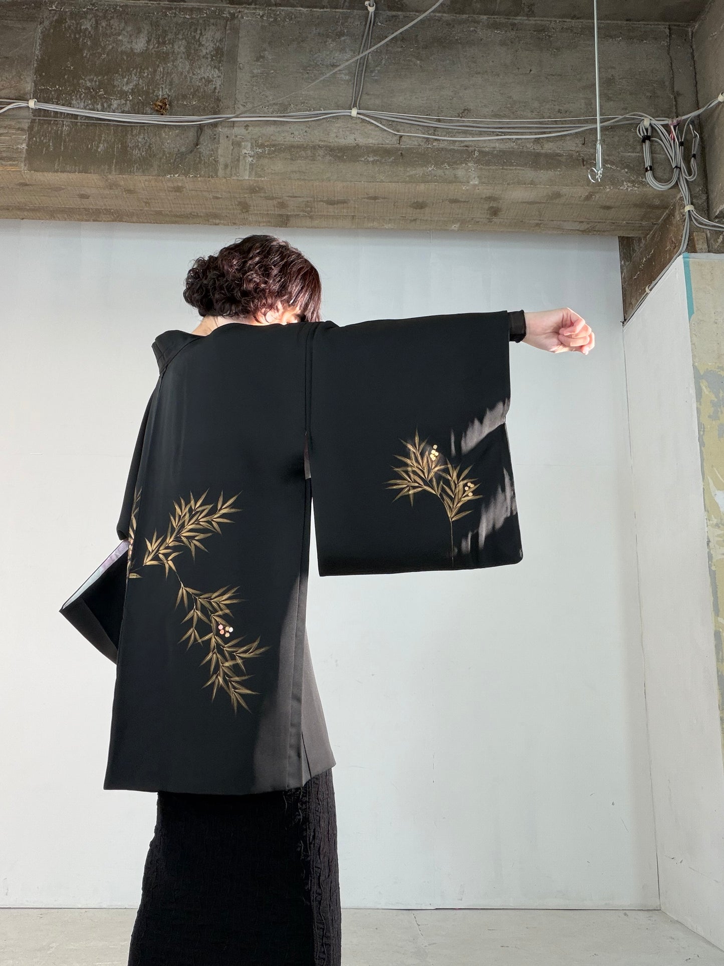 VINTAGE BLACK HAORI  "gold, BLK190"