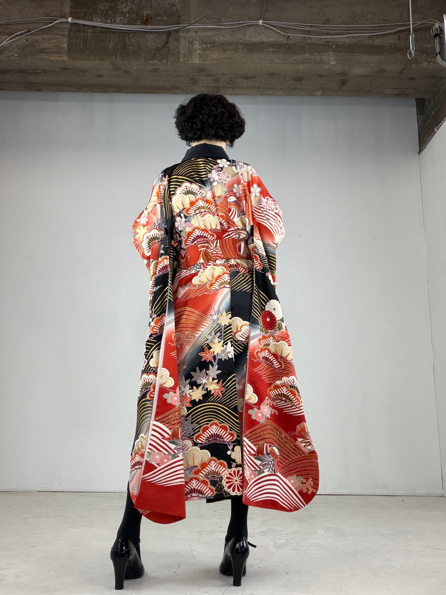 Furisode Kimono Dress Gown with String Belt – Upcycled from Vintage Japanese Kimono "DRE018