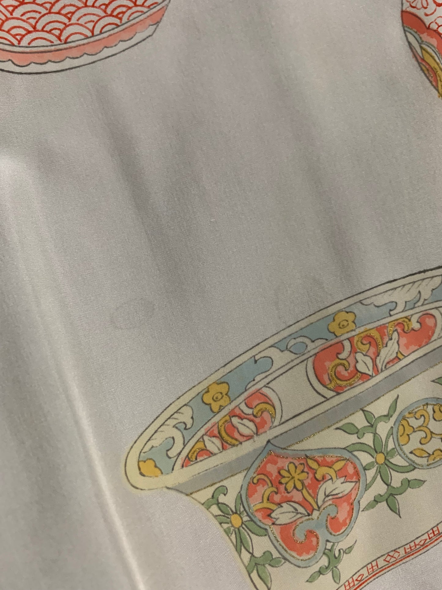 VINTAGE BLACK HAORI "red tsudumi, beautiful inner pattern "