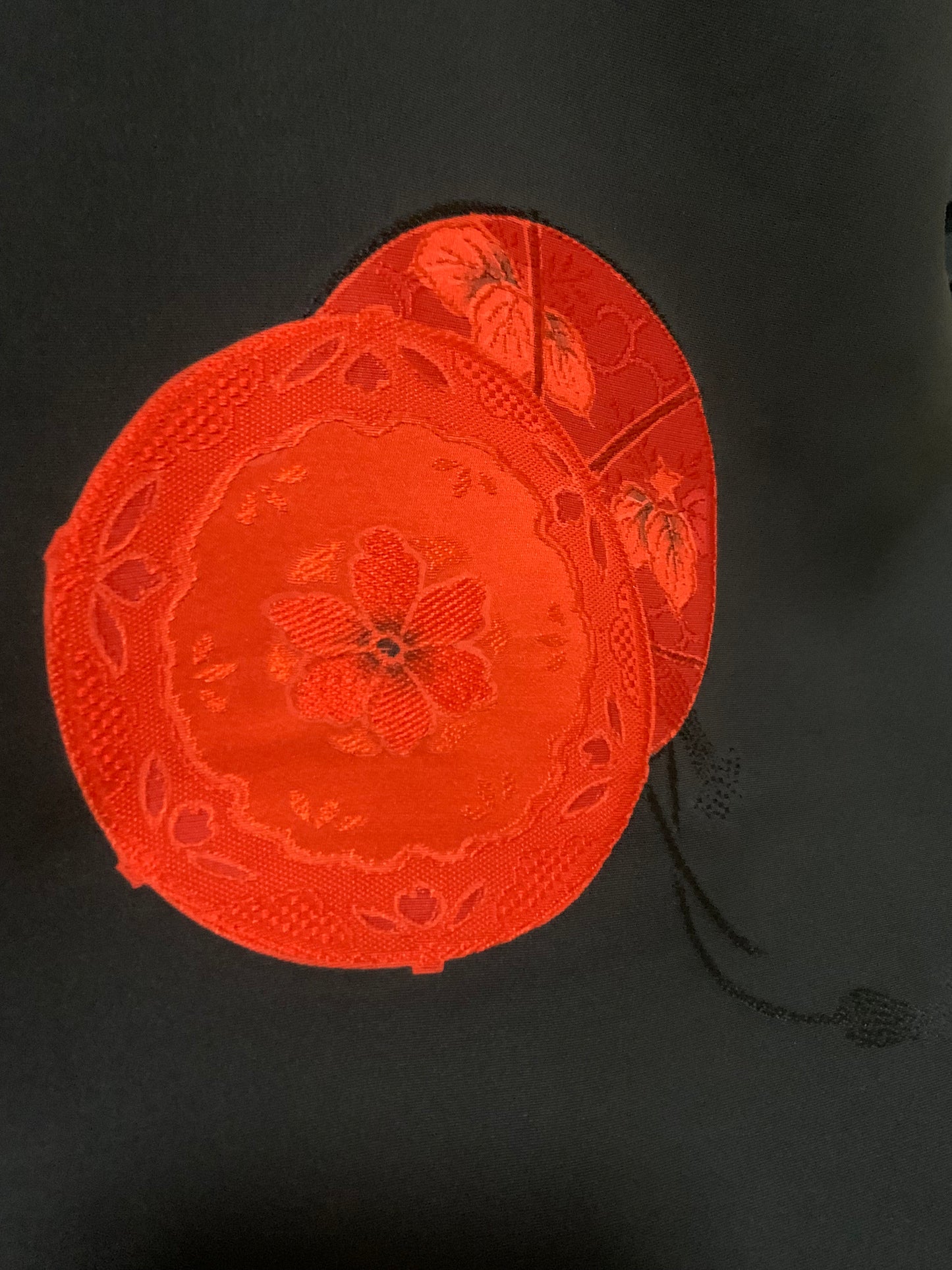 VINTAGE BLACK HAORI "red tsudumi, beautiful inner pattern "