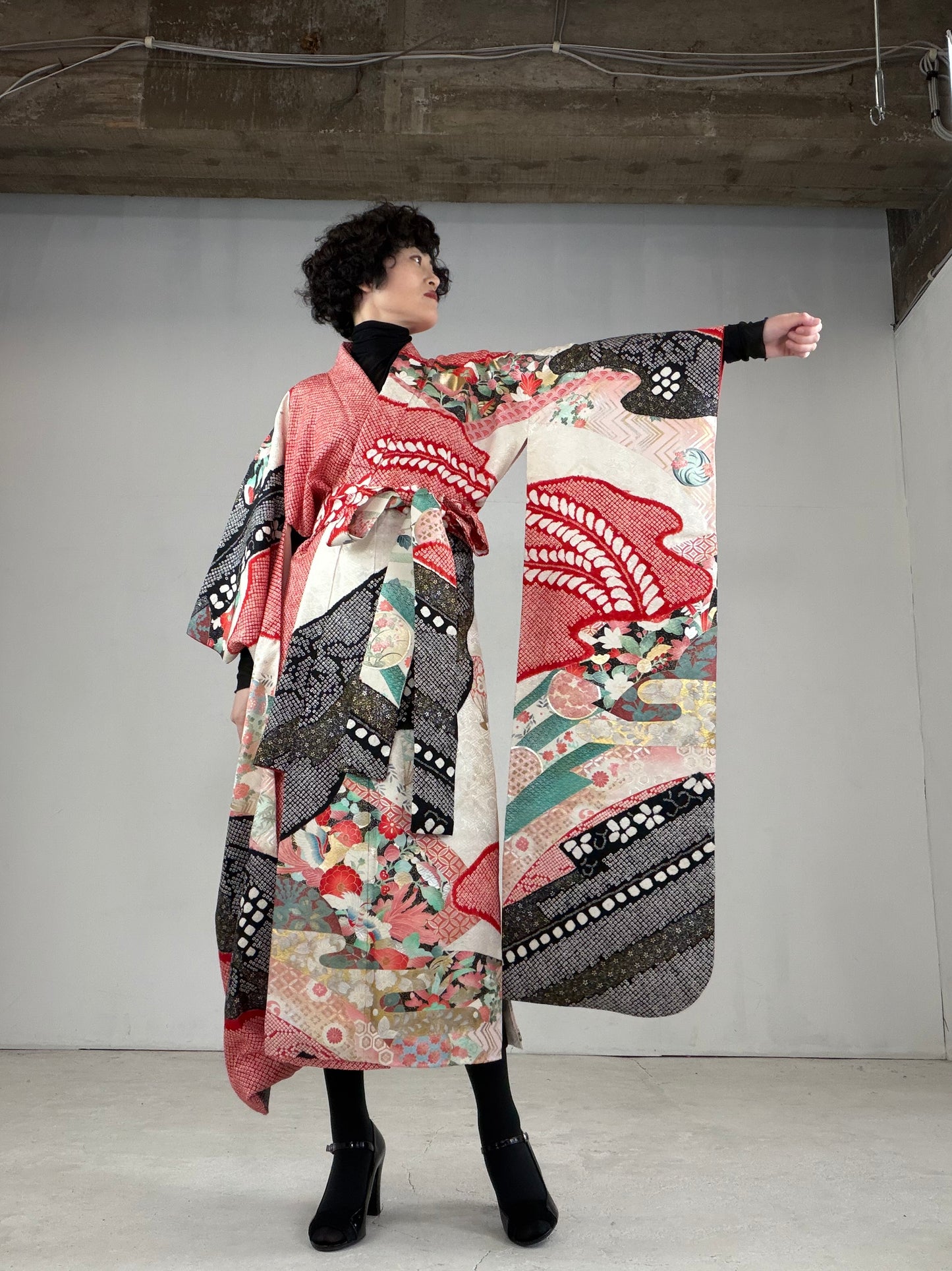 Furisode Kimono Dress Gown with String Belt – Upcycled from Vintage Japanese Kimono "DRE016