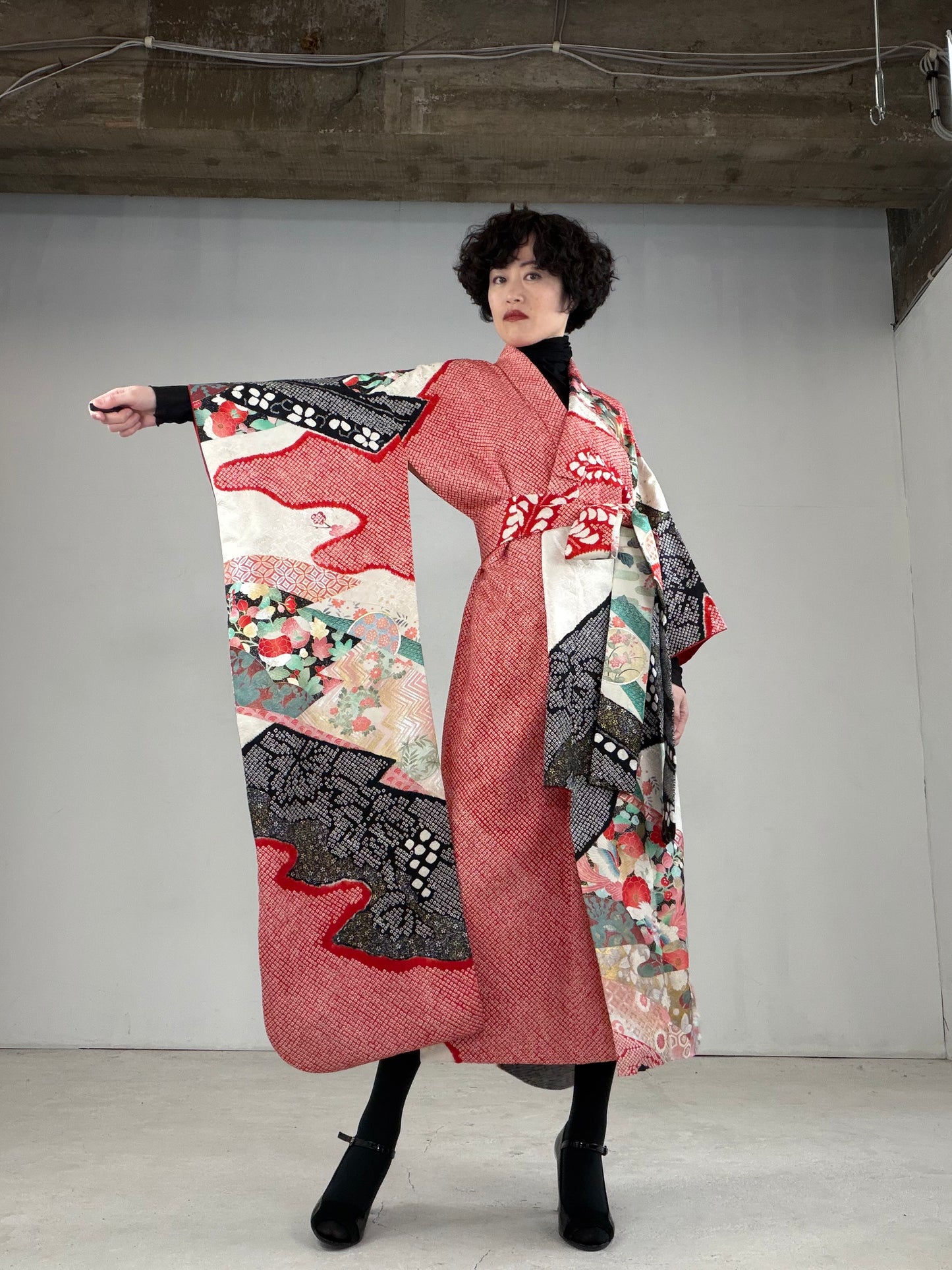 Furisode Kimono Dress Gown with String Belt – Upcycled from Vintage Japanese Kimono "DRE016