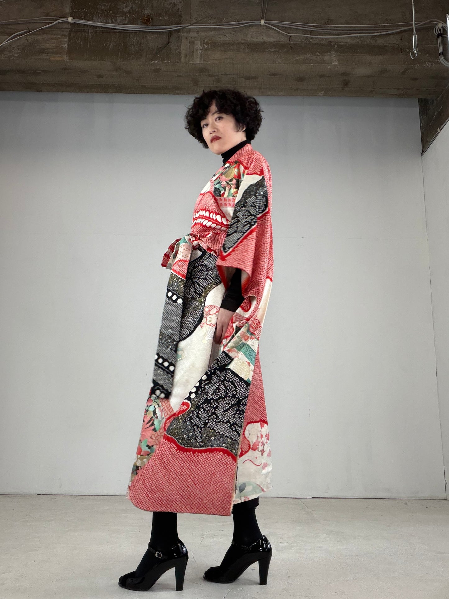 Furisode Kimono Dress Gown with String Belt – Upcycled from Vintage Japanese Kimono "DRE016