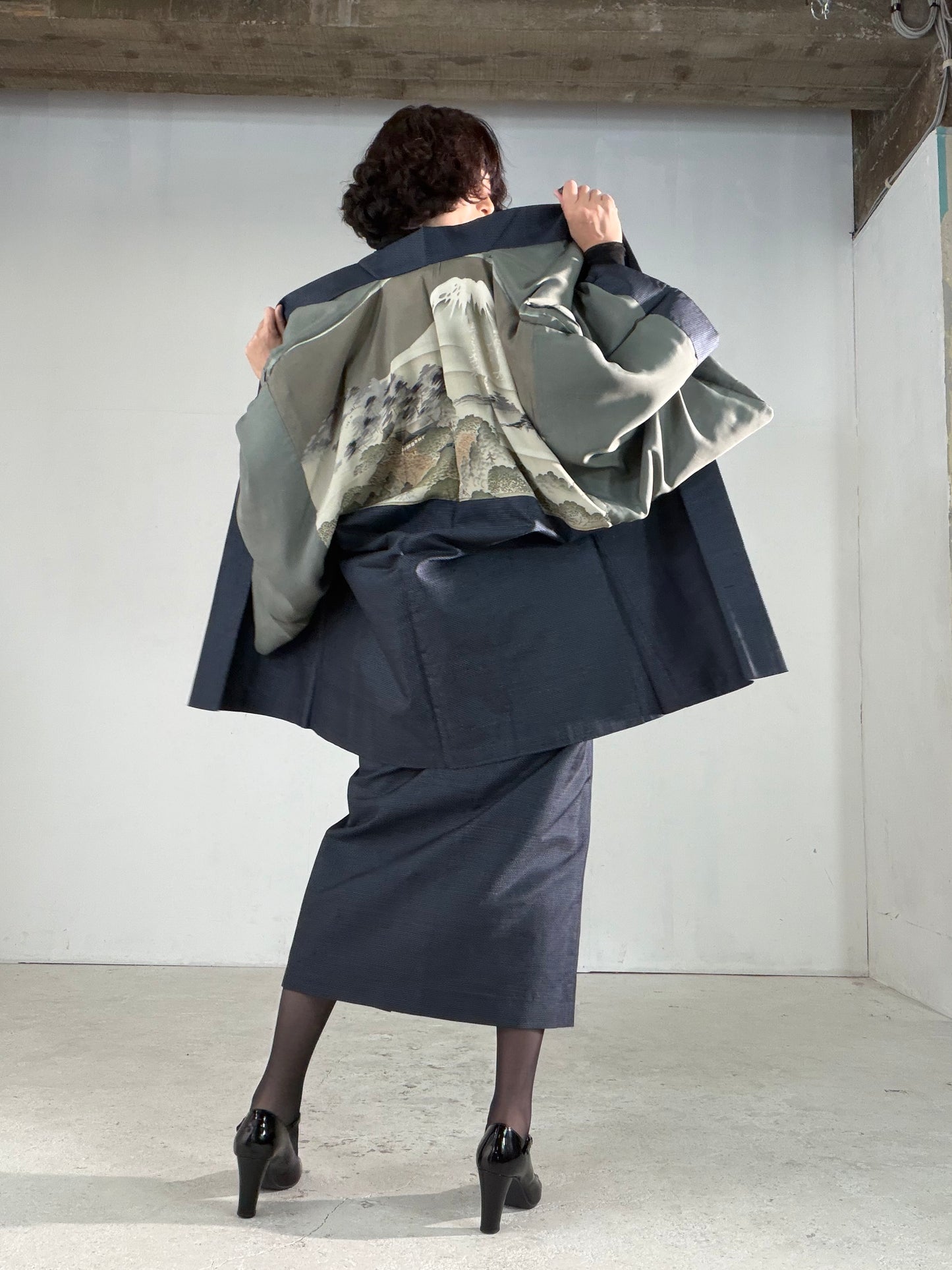 Vintage Tsumugi Haori & Kimono Skirt Set "AIC004" — Upcycled from Japanese Kimono